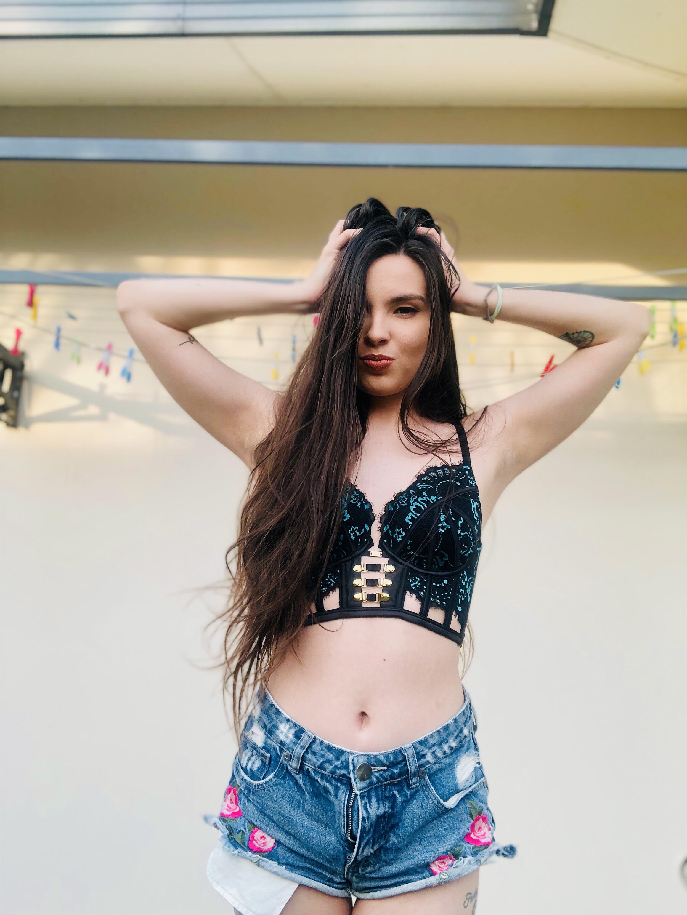 Hella heart eyes for you 😍 Scrolller