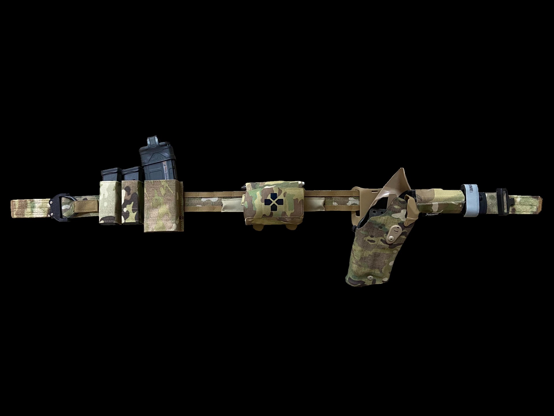 Blue Alpha Belt finally came in, it's finally complete! Scrolller