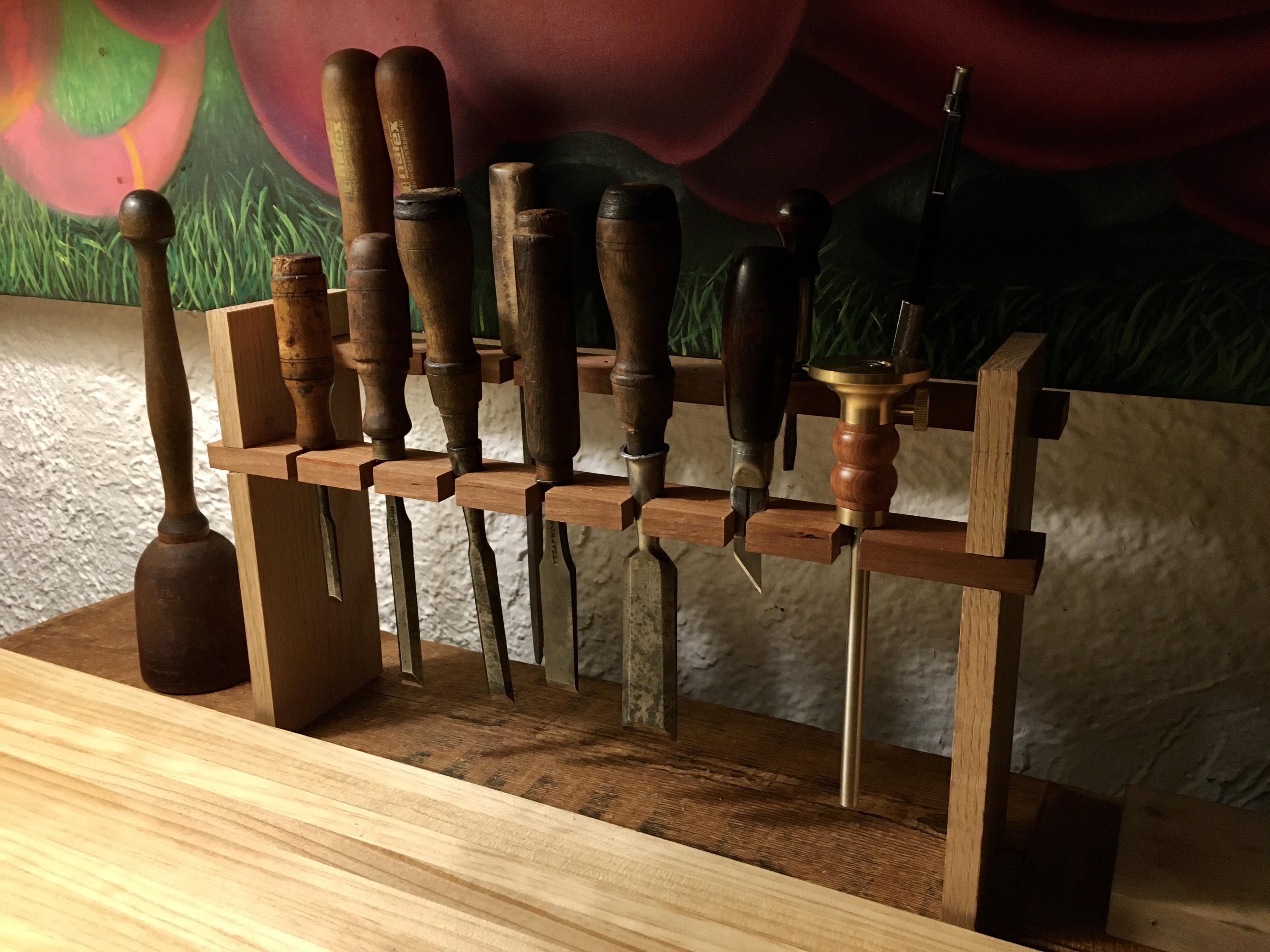 Bench Top Chisel Rack Built this bench top chisel rack out of cherry and oak using halved ...
