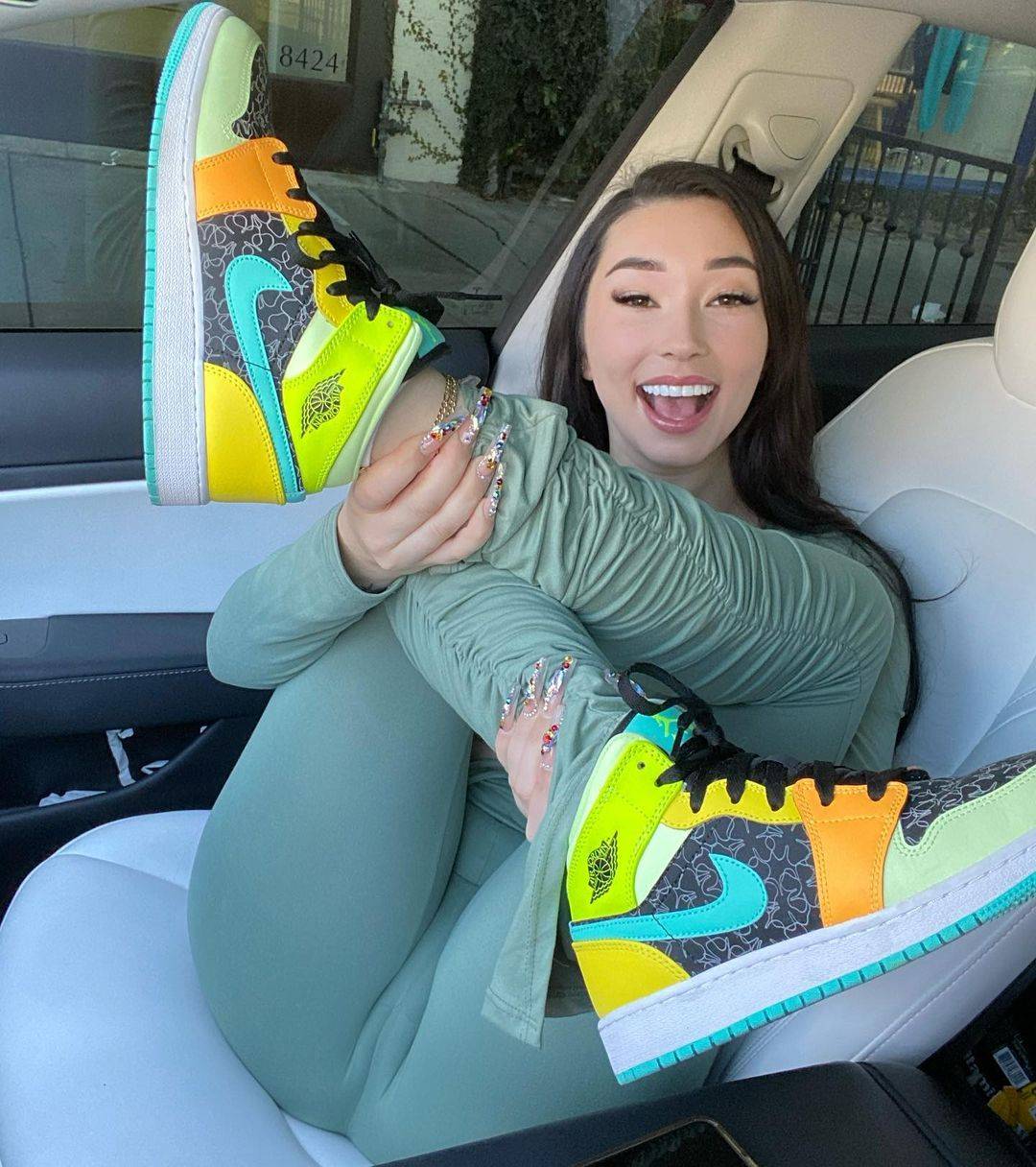 Carly bel (@carlyrbel) Scrolller