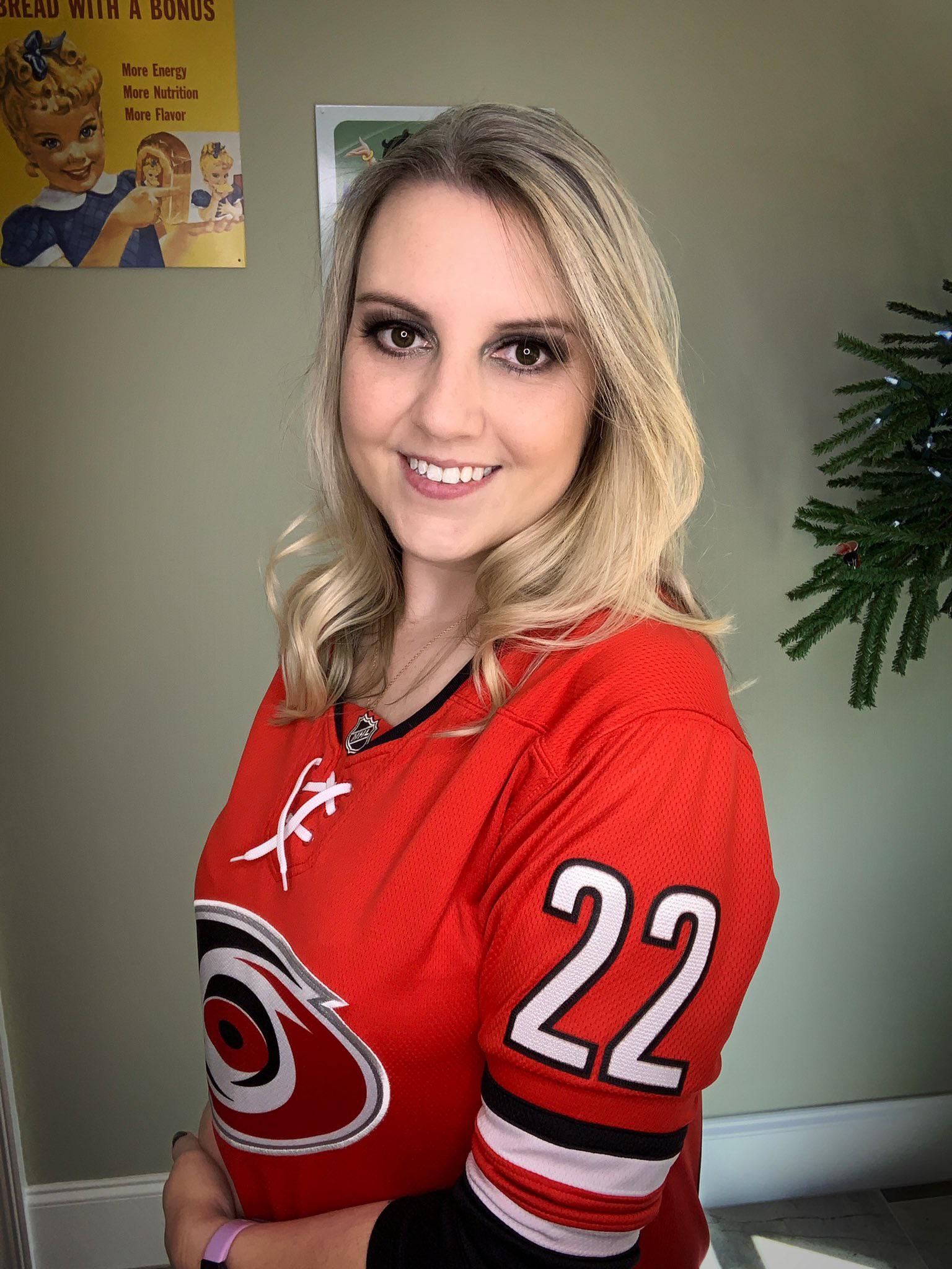 Carolina Hurricanes:  This Rookie Is About To Become A Superstar - ddwyggo