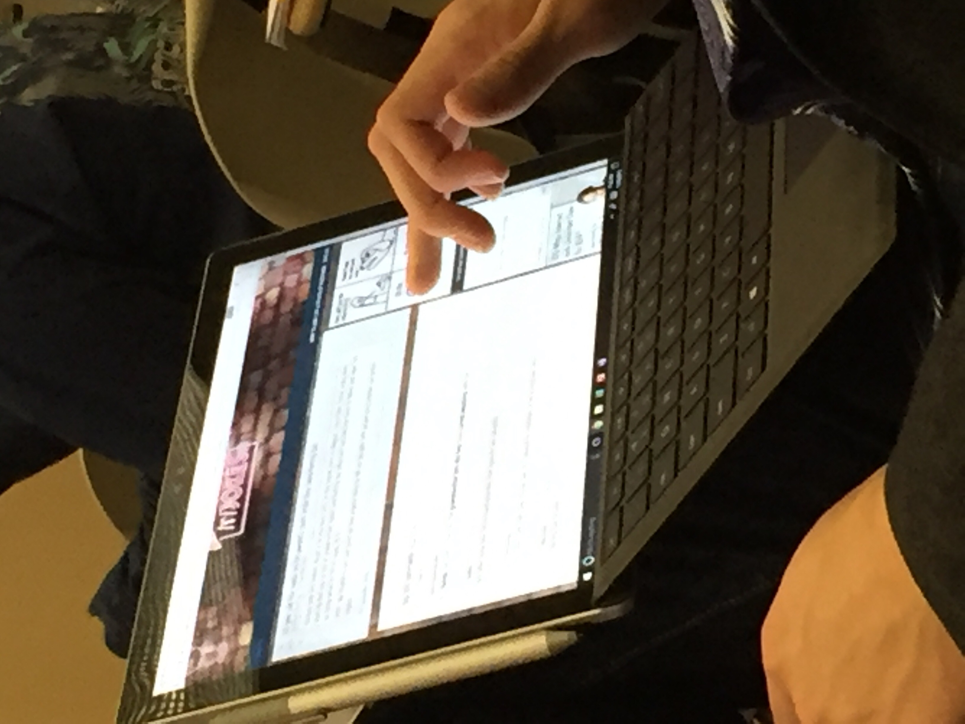 Caught on reddit in lecture Scrolller