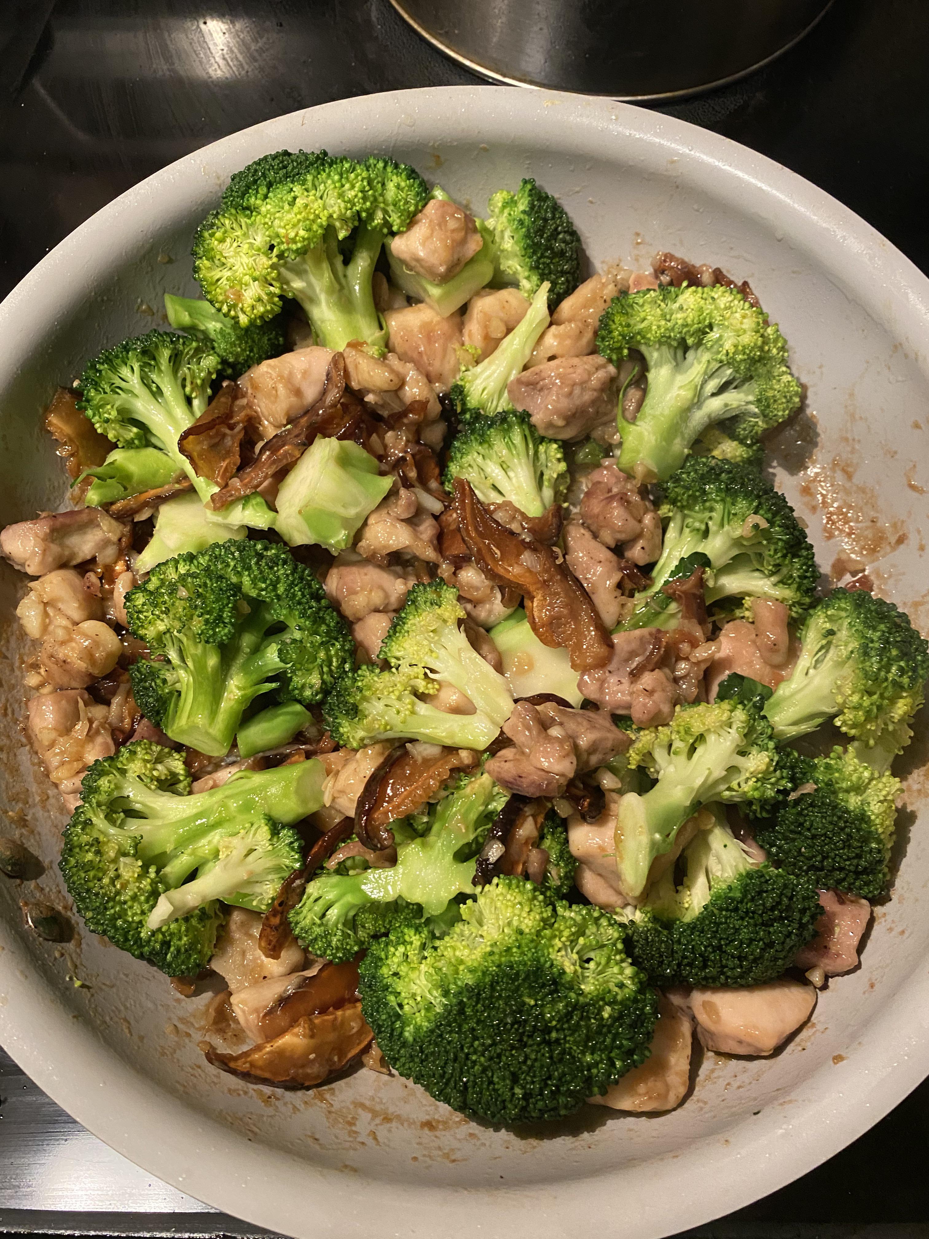 Chicken, shiitake mushroom, and broccoli Scrolller