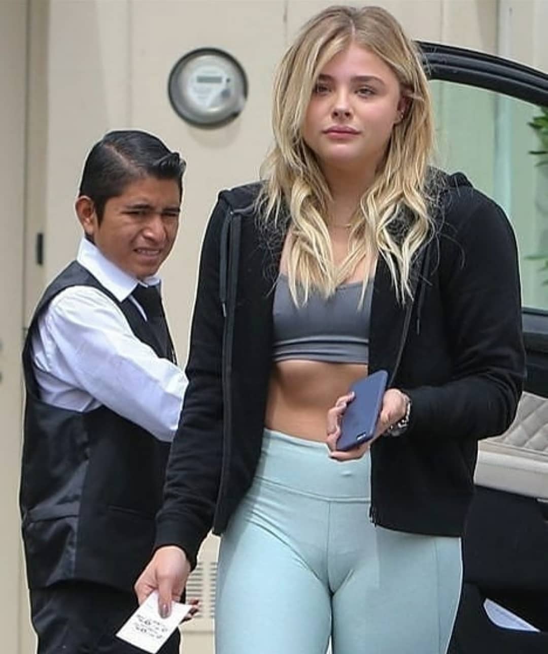 Chloe Grace Moretz Gorgeous Cameltoe Scrolller