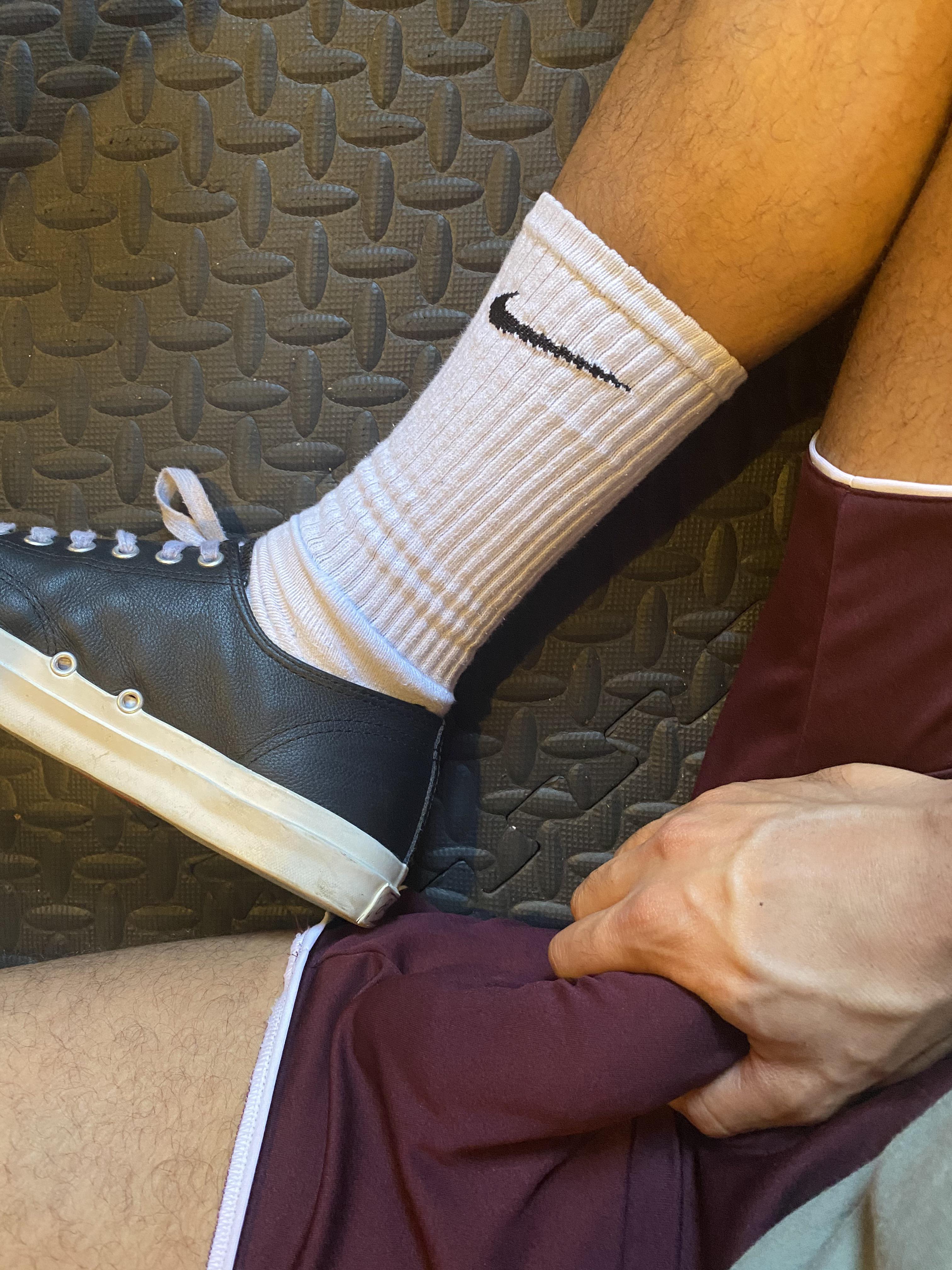 Crew socks, chucks and bulge | Scrolller