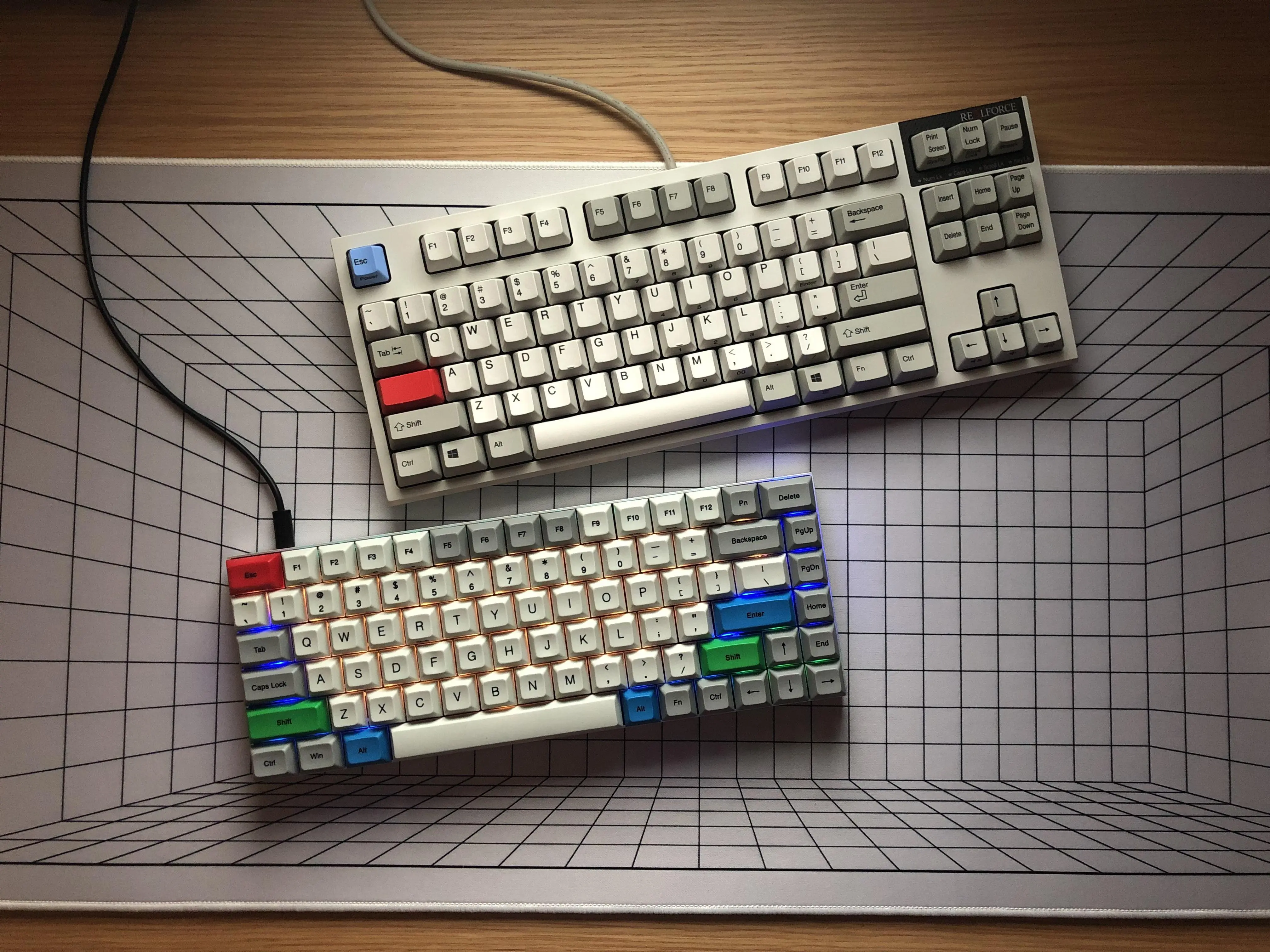 Daily drivers: Realforce R2 Topre 45g silenced PFU LE + Vortex Race 3 ...