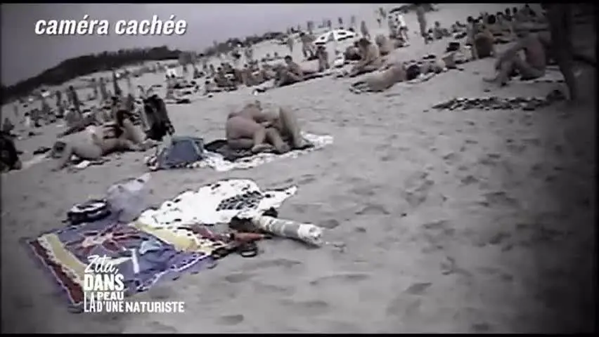Dark side of naturism: Zita visited Cap d'Agde and cross the line to the Baie des Cochons. Both girls felt like prey as naked men started gathering, approaching, circling them. (Zita dans la peau d'une naturiste (FR2012)) - french audio only