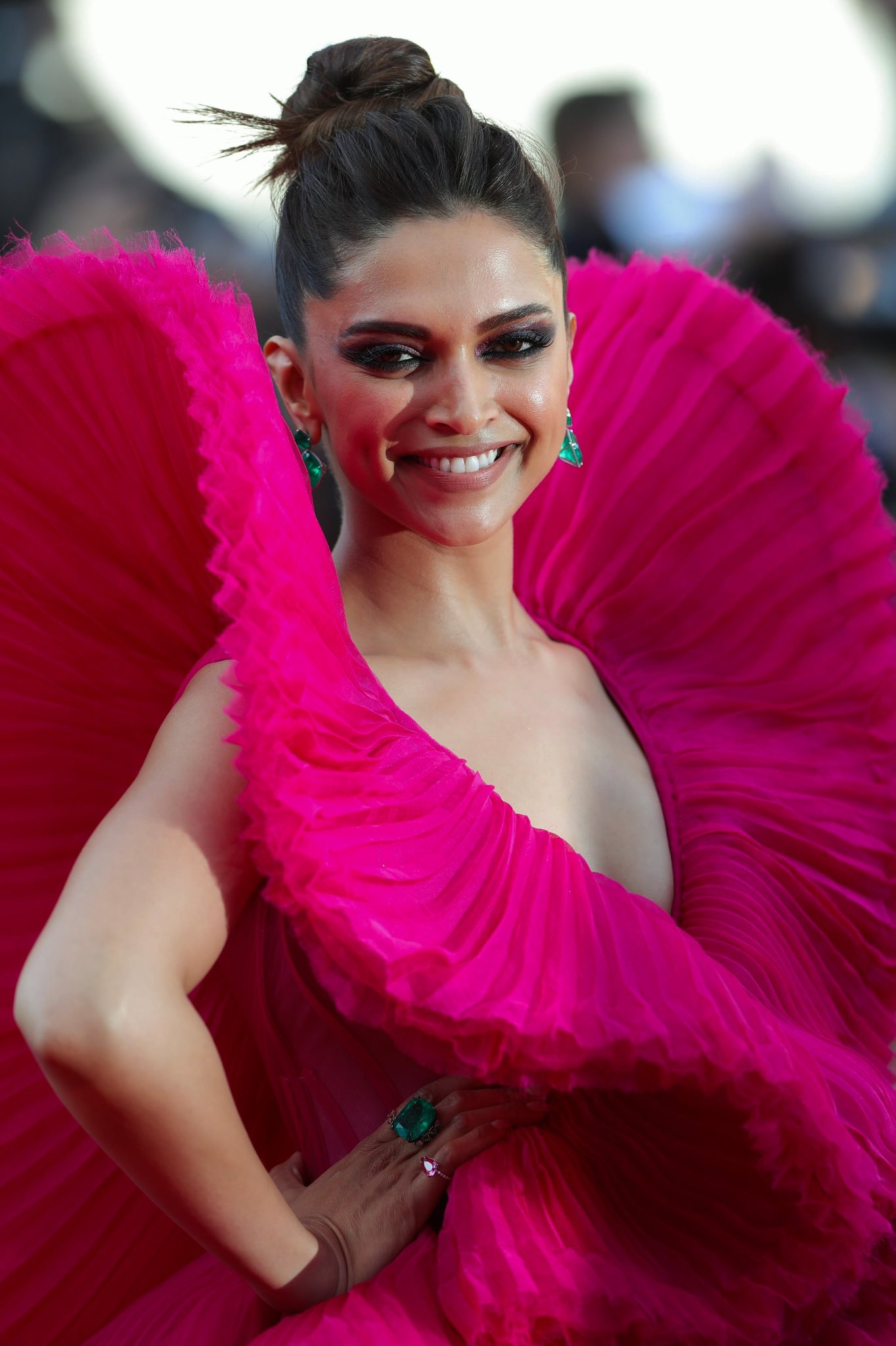 Deepika Padukone 💕 Scrolller