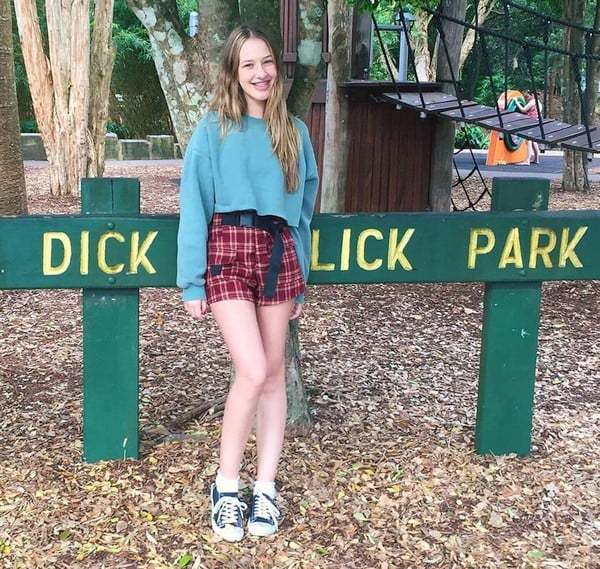 Dick Licking Park Lol Scrolller