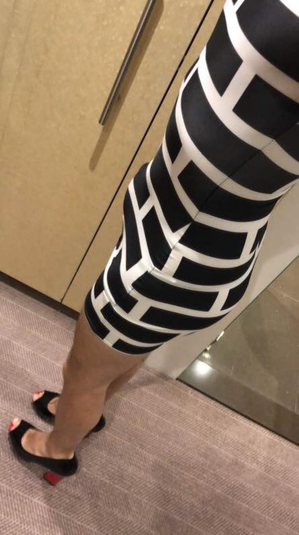 Tight Dress Tight Bulge Scrolller