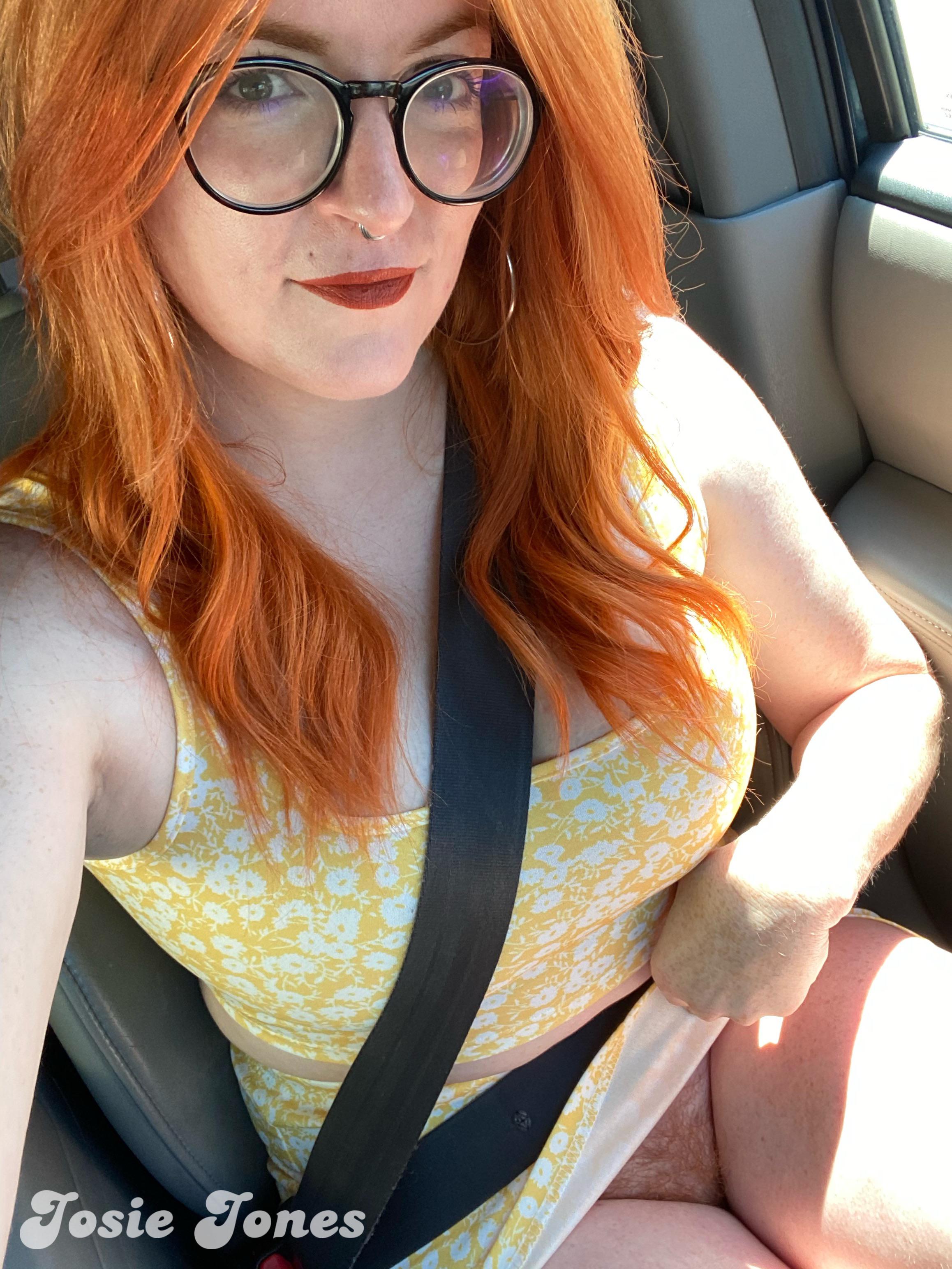 Hottest Mom In The School Pickup Line Scrolller