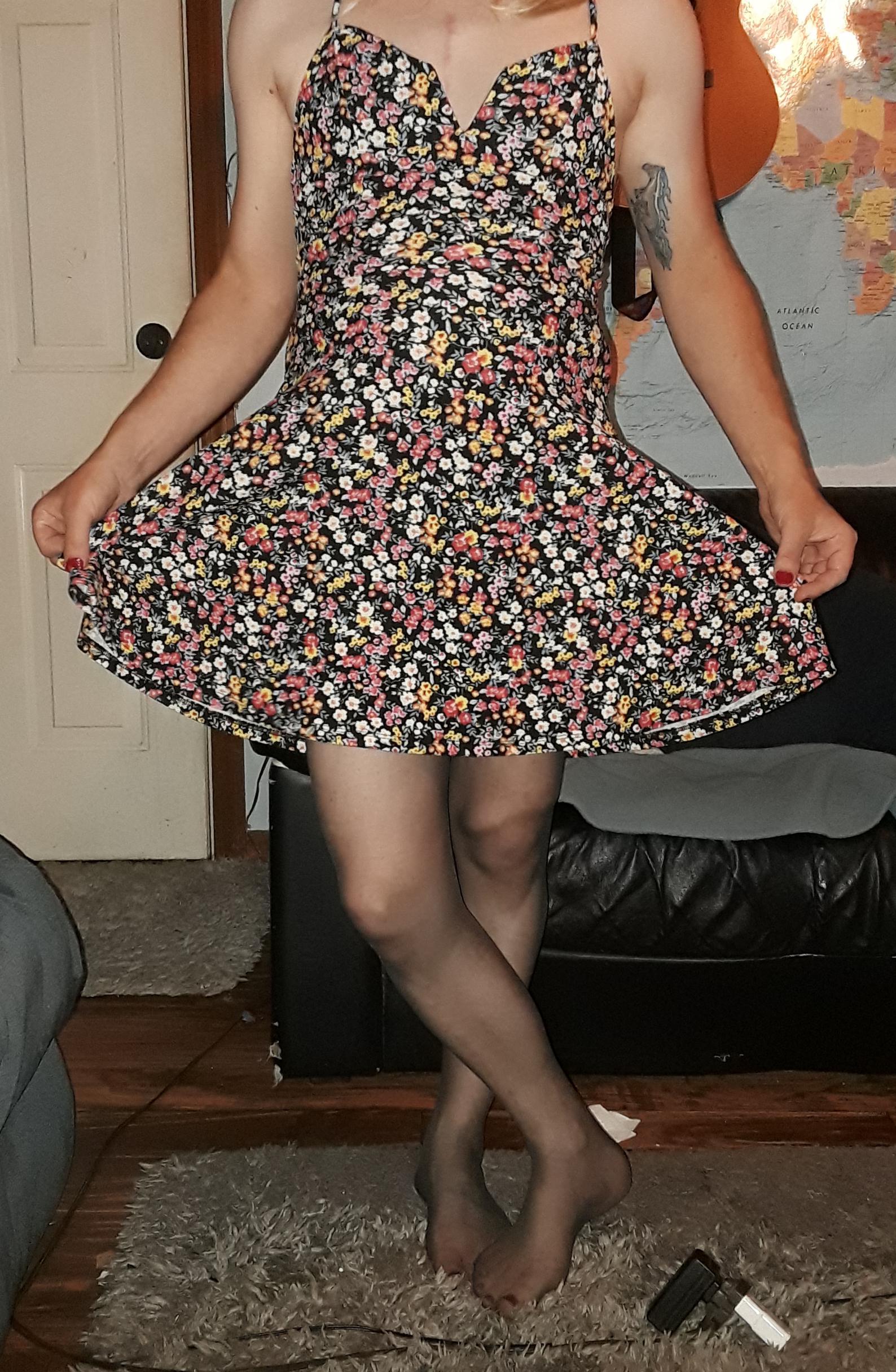 Do You Like My New Dress Scrolller Do You Like My New Dress Scrolller