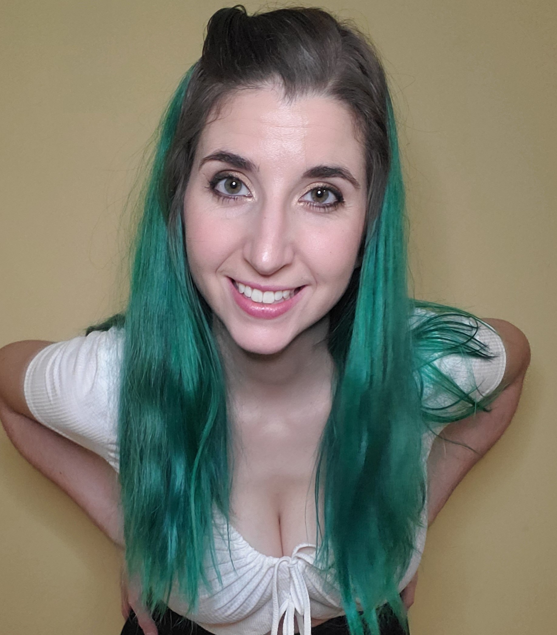 Vega Thompson Dildo: My Top 5 Favorite Features - iu3vk1n