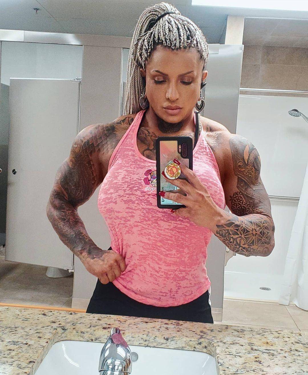 Dominique Danger Scrolller