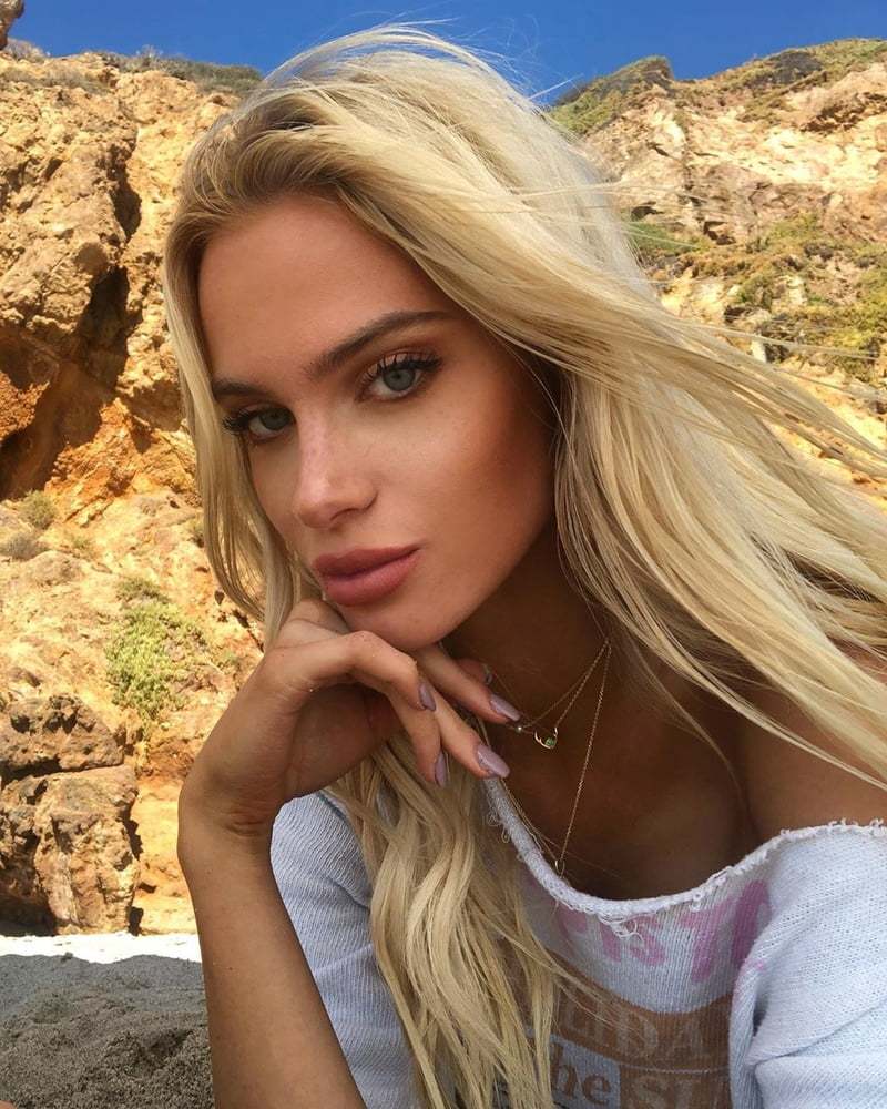 Emma Davies | Scrolller