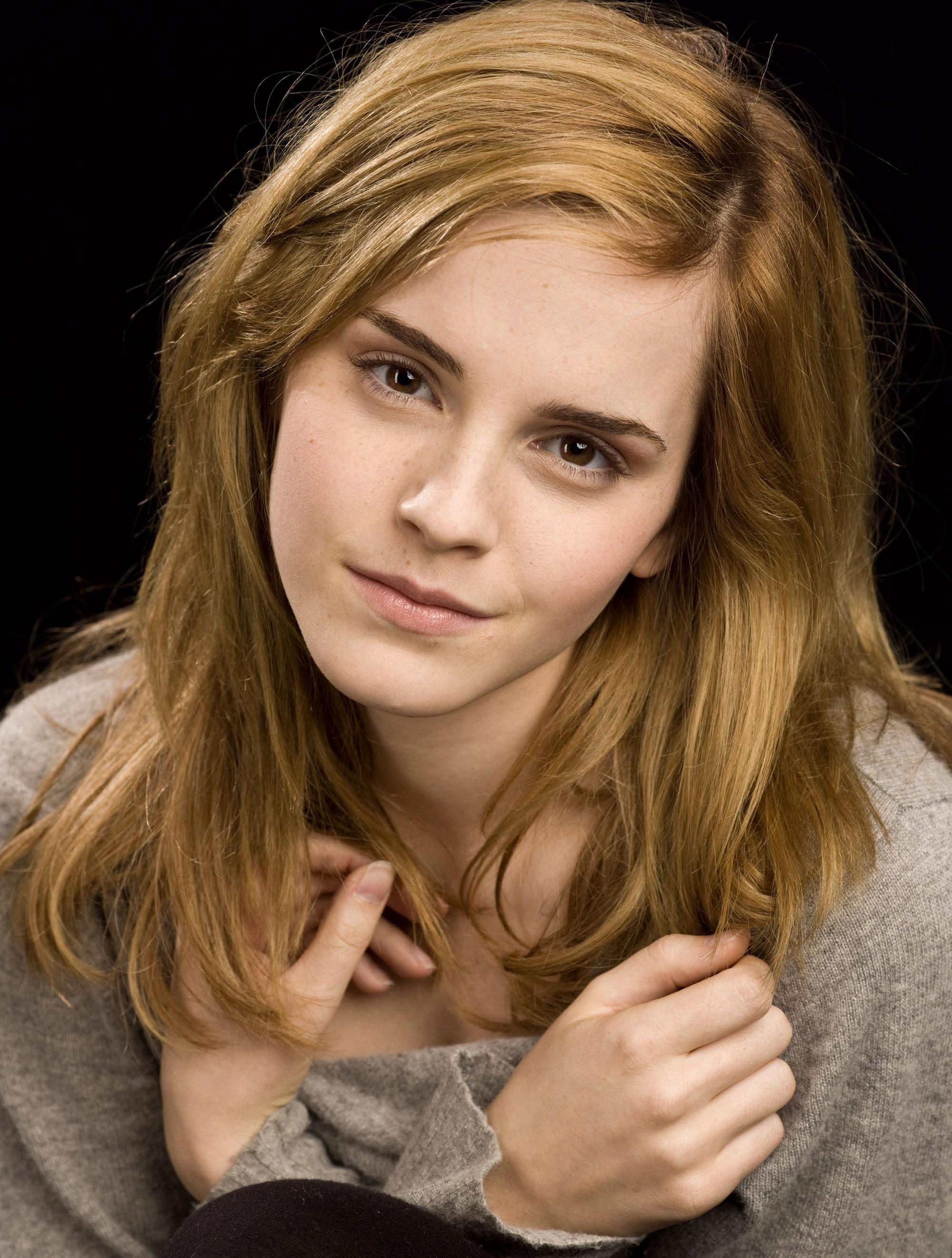 Emma Watson is so hot | Scrolller