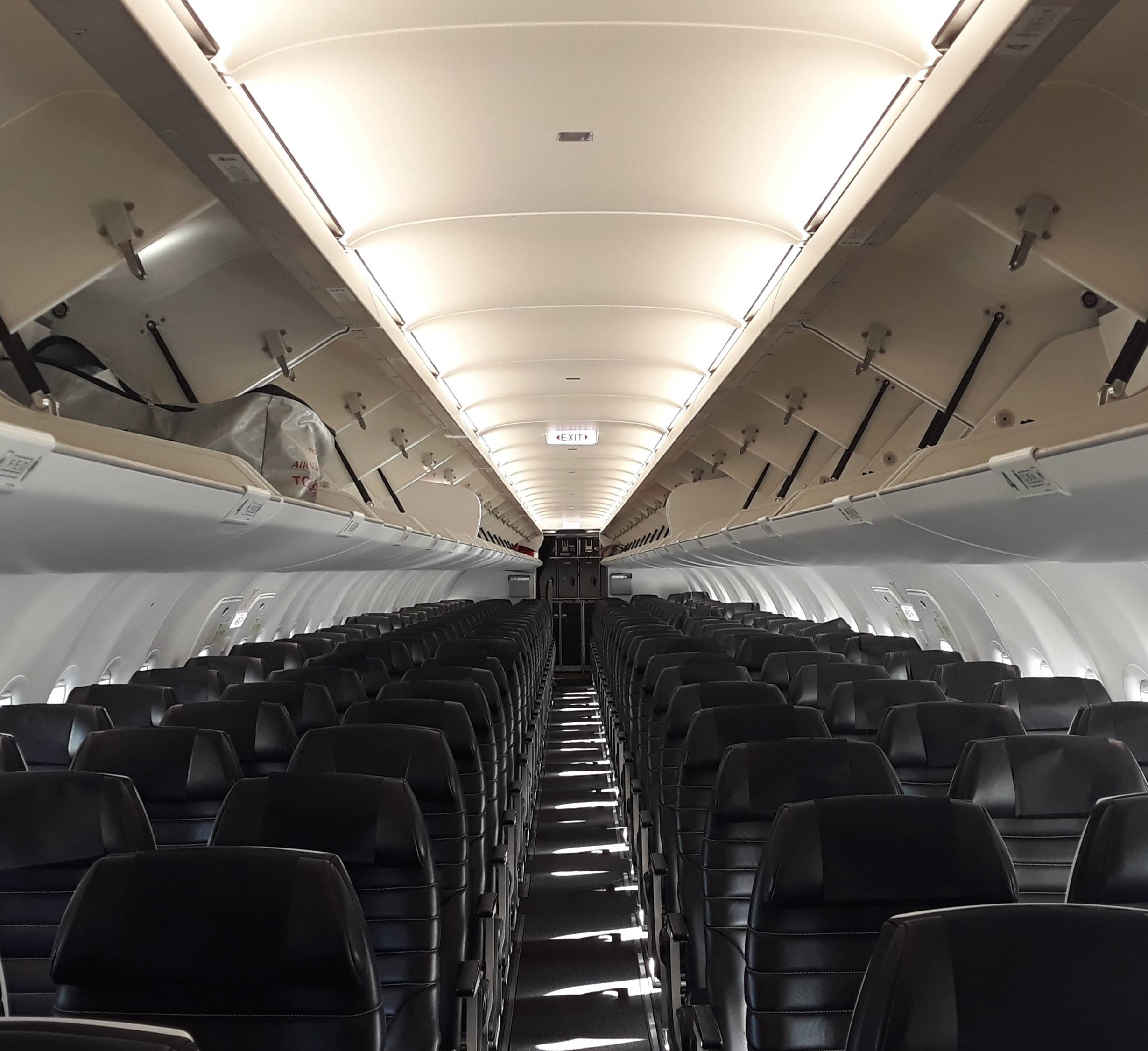 Empty A320 | Scrolller