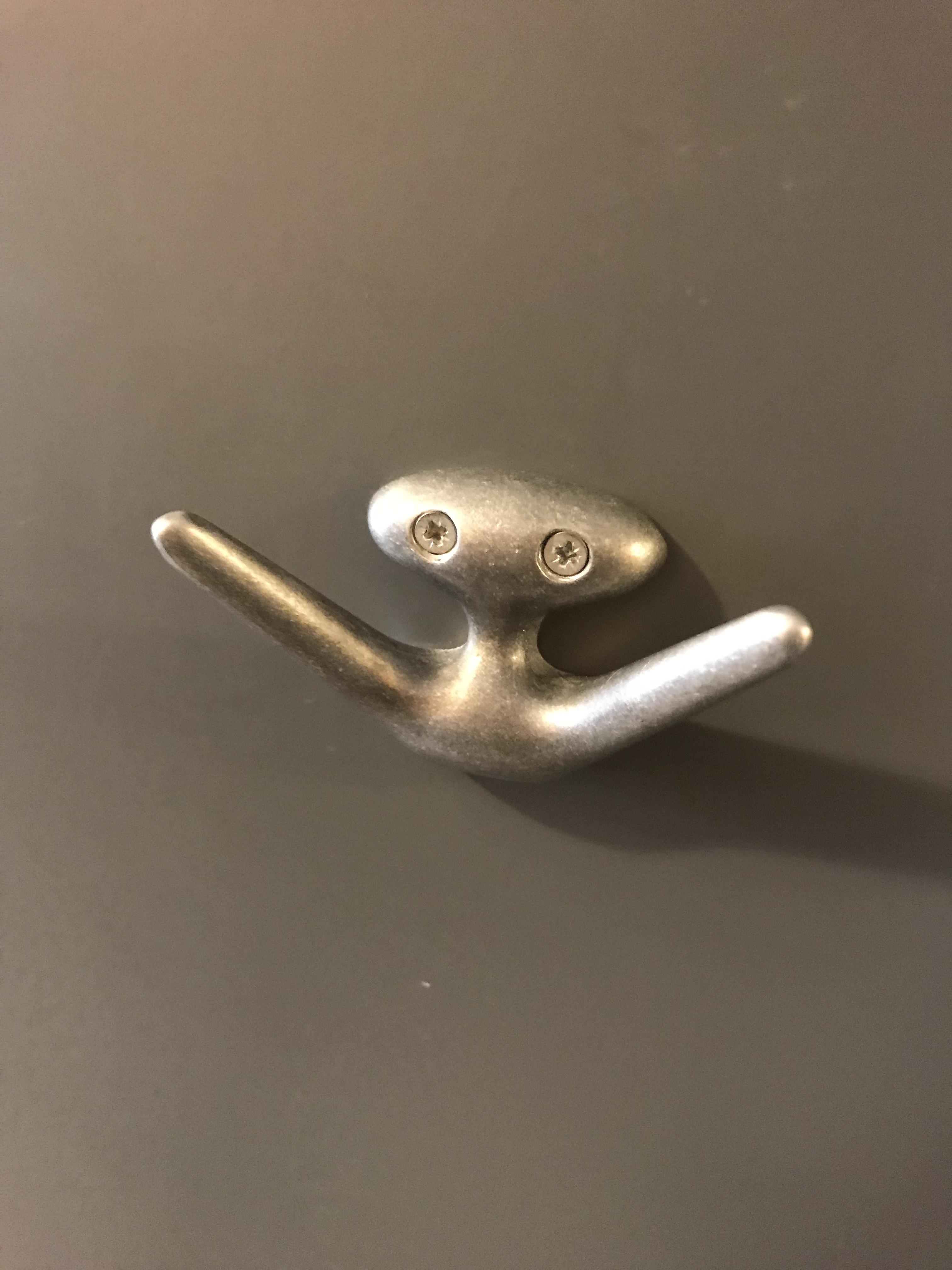 ET go home. Hug! Scrolller