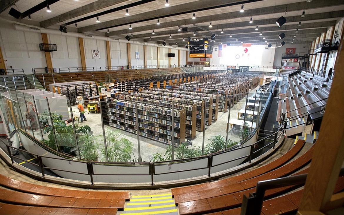 Bw Ritter Library First look at the new library in Ritter. Guess all of the students who ...