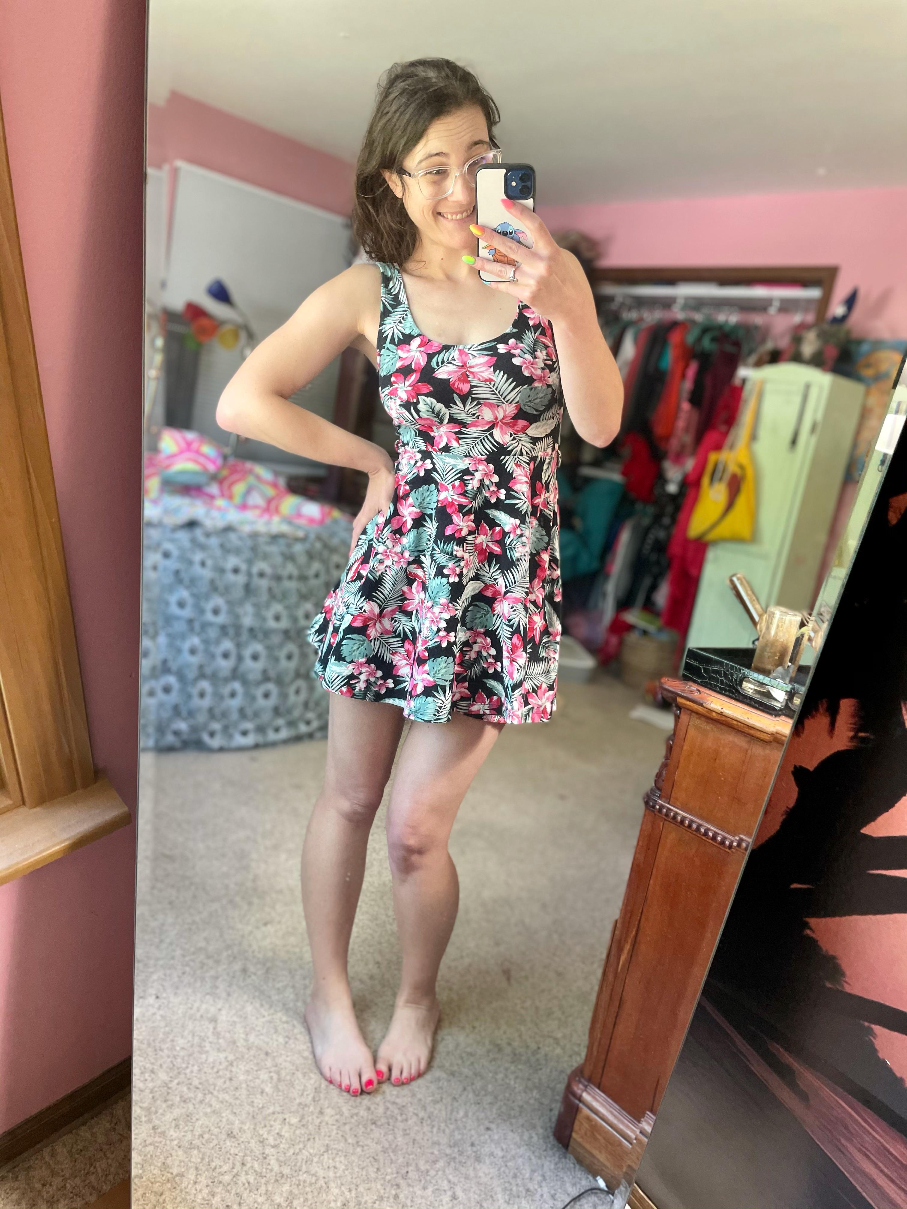 I Frickin Love Sundresses Because I Dont Have To Think About A Whole Outfit Lol Scrolller 2497