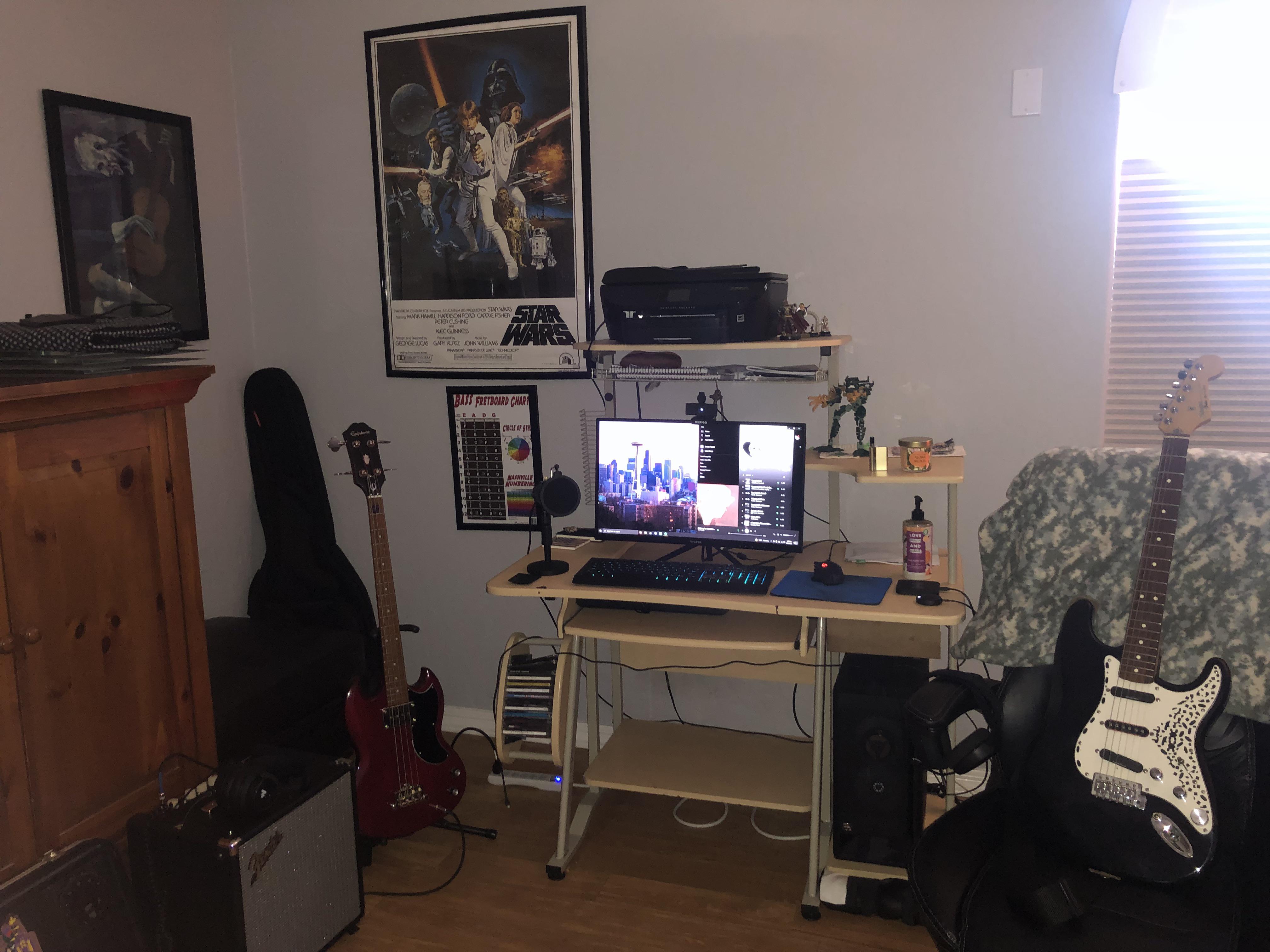 First real battlestation, any musicians here? | Scrolller