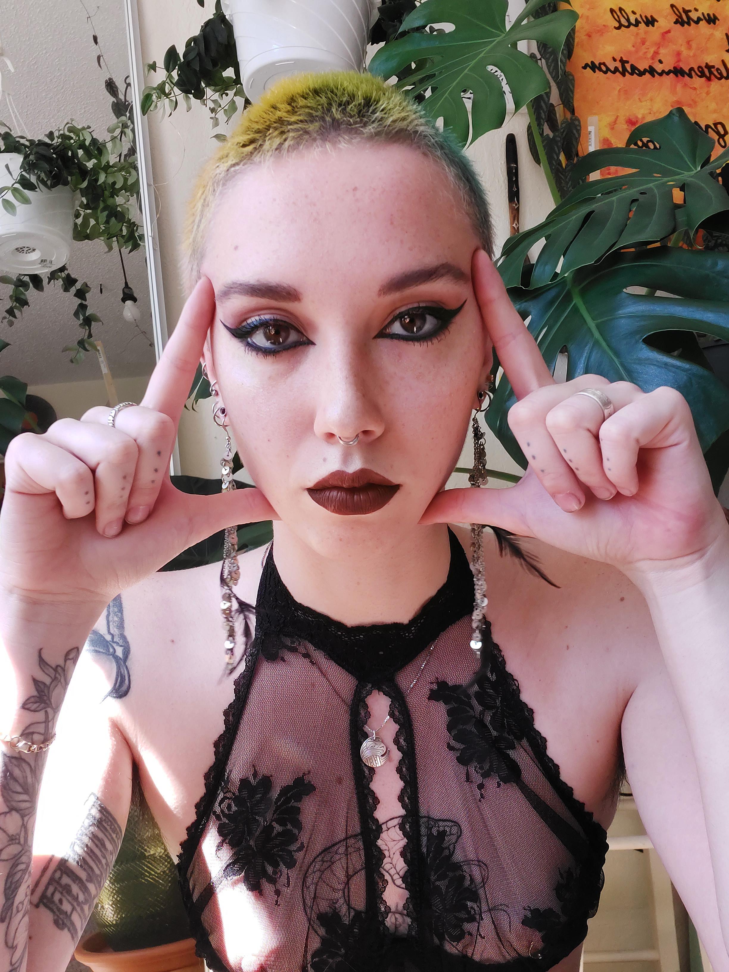 Hayley Davies' POV: The Moment I Knew I Was Famous