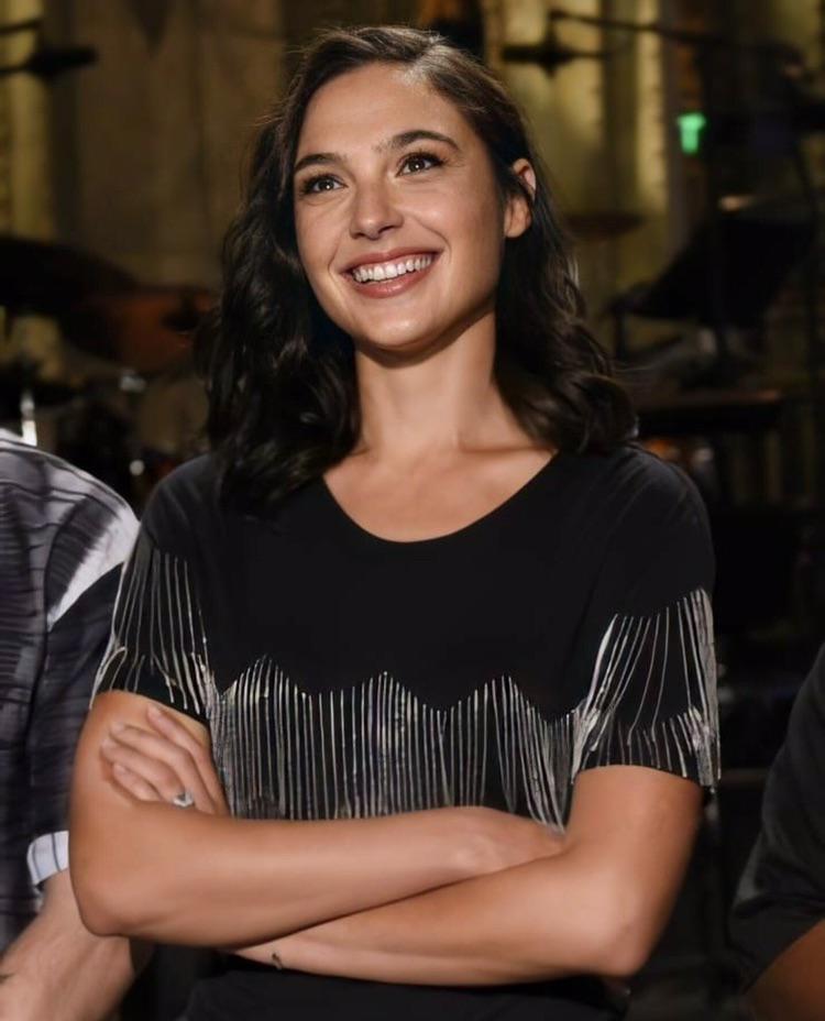 Gal Godot | Scrolller