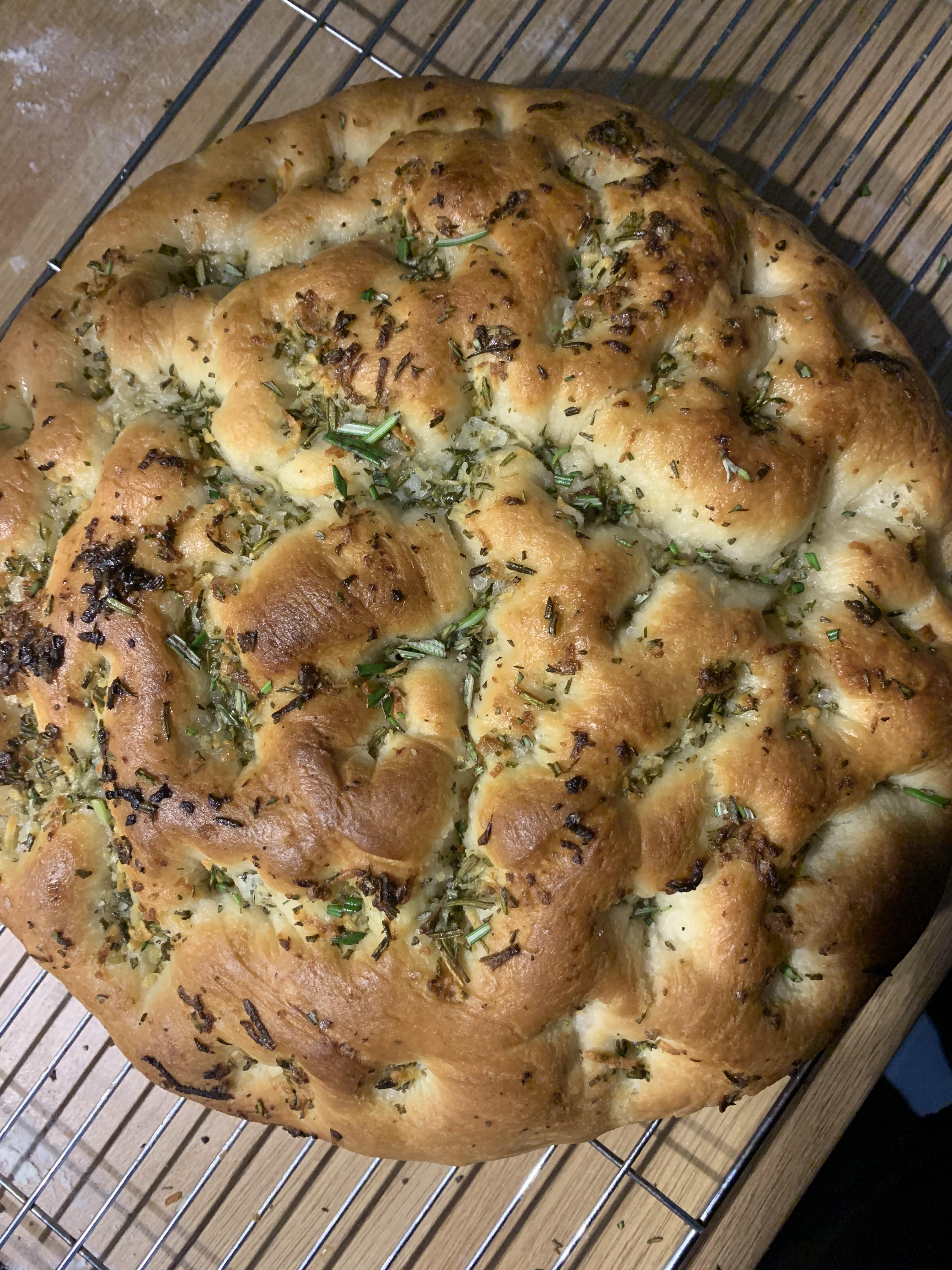 Garlic and Rosemary focaccia 🧄 Scrolller