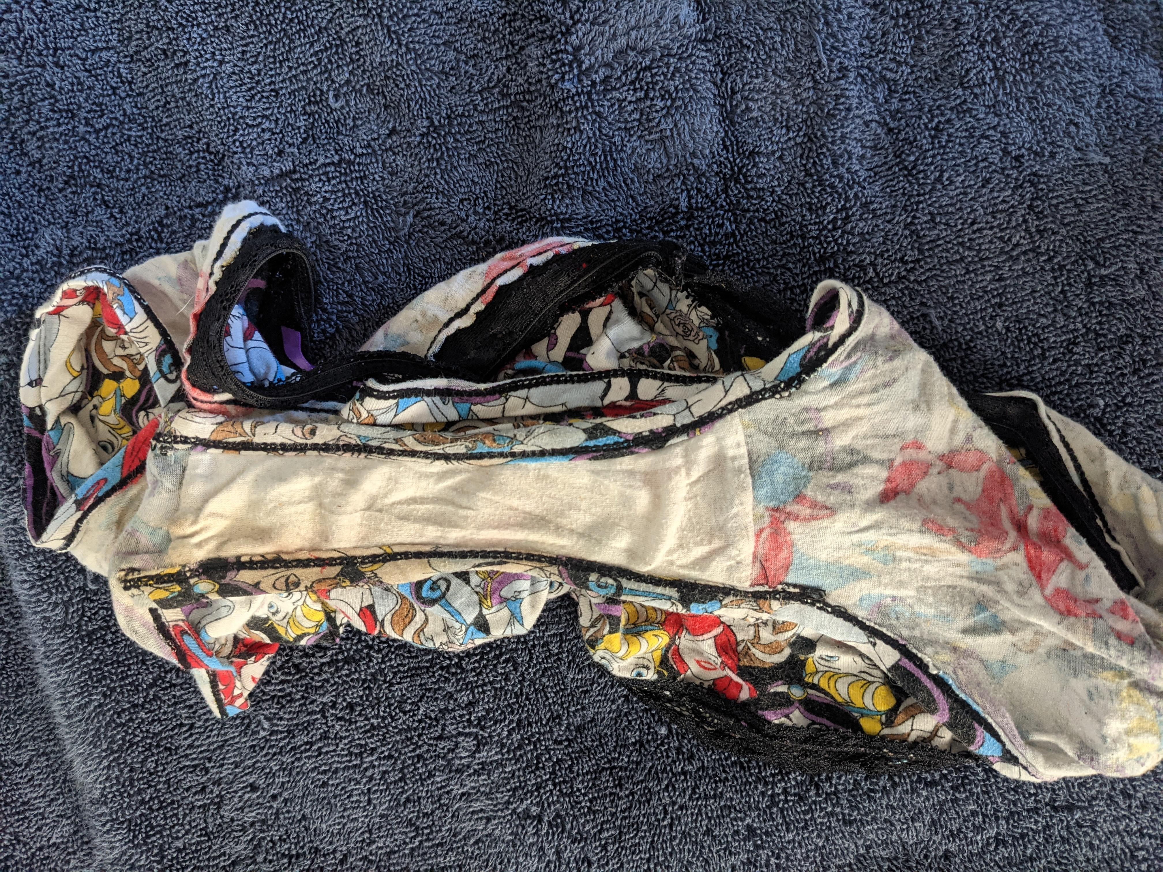Discover more like Cummedpanties: Girlfriend's cousin's smelly panties ...