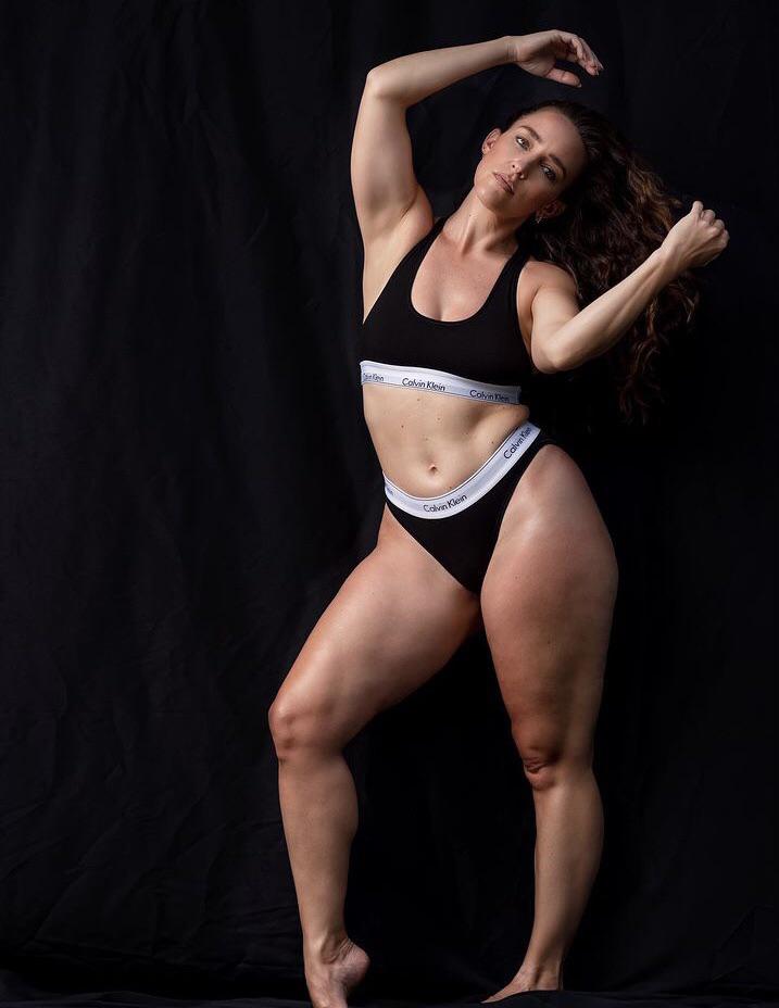 Goddess Merideth | Scrolller