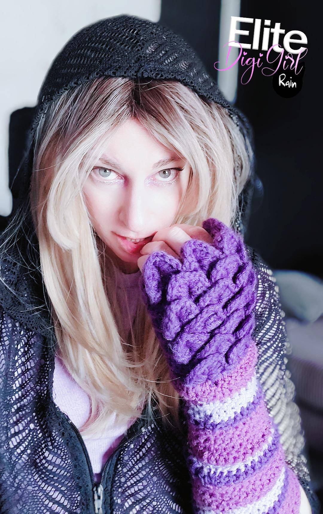 Goth vibes! You like baby bats? Scrolller