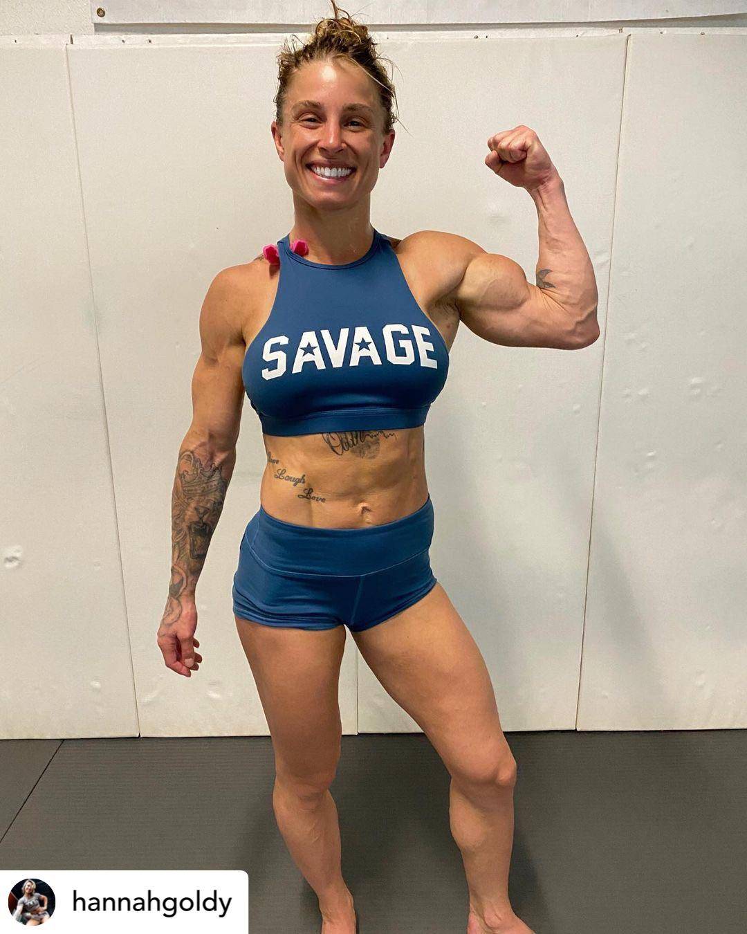 Hannah Goldy Scrolller