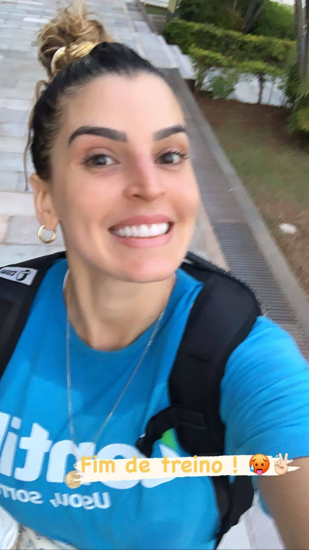 happy-selfie-scrolller