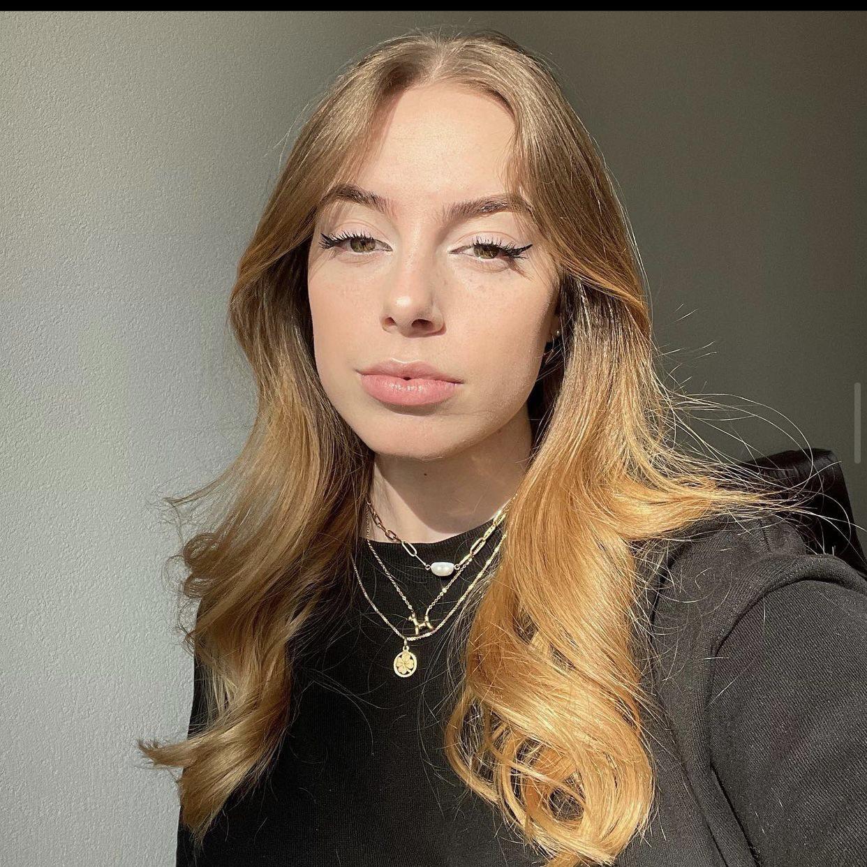 Her Face Would Look So Good Dripping With Cum Scrolller 0309