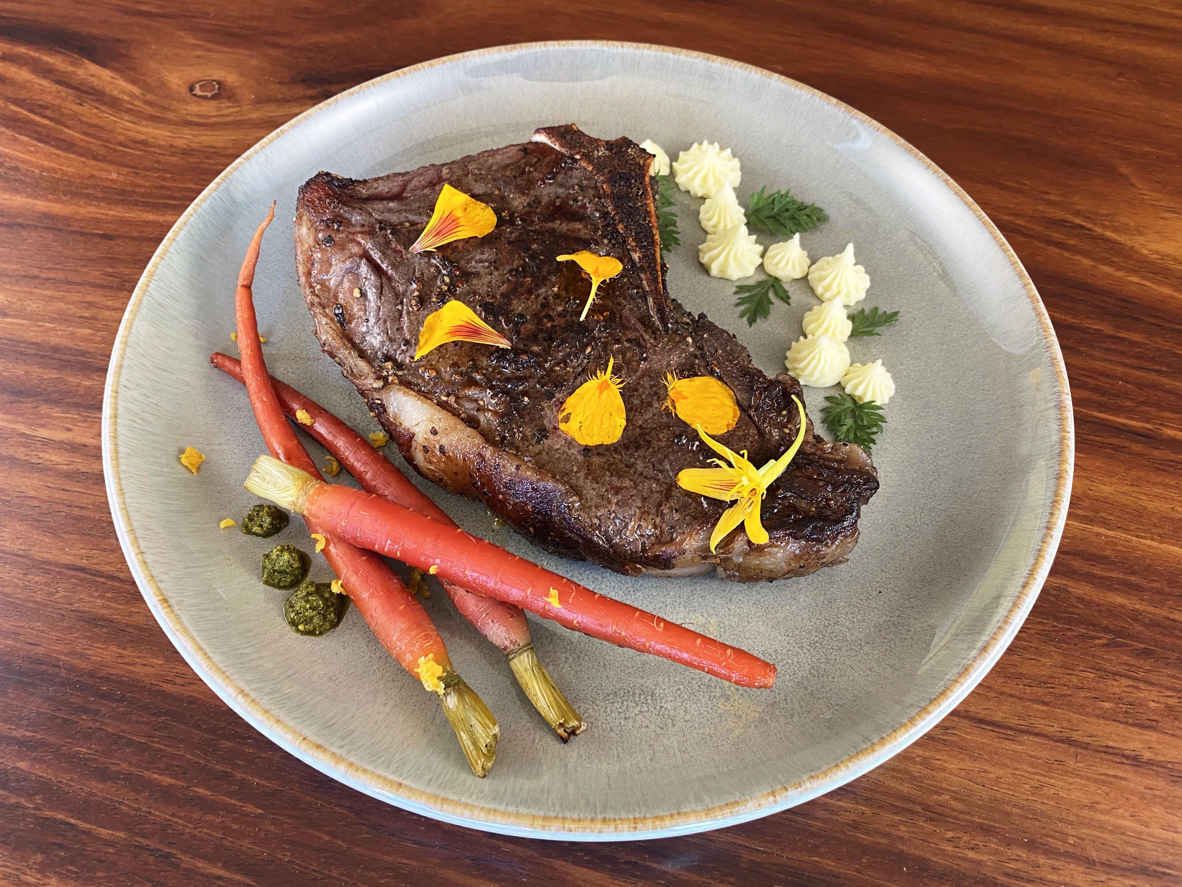 [Homemade] Sous vide New York steak in butter, garlic, thyme, salt and