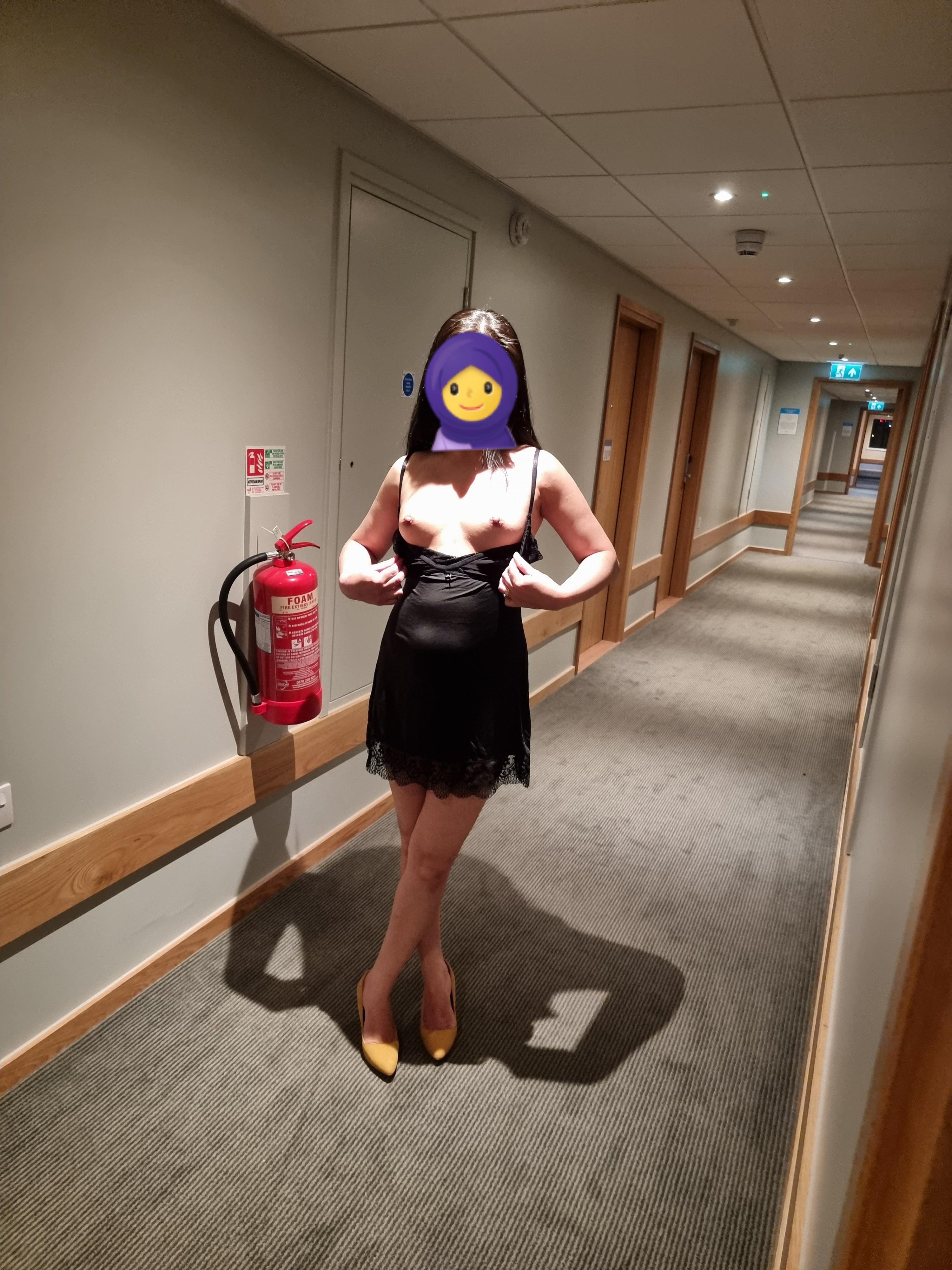 Hotel Corridor Flash f Scrolller