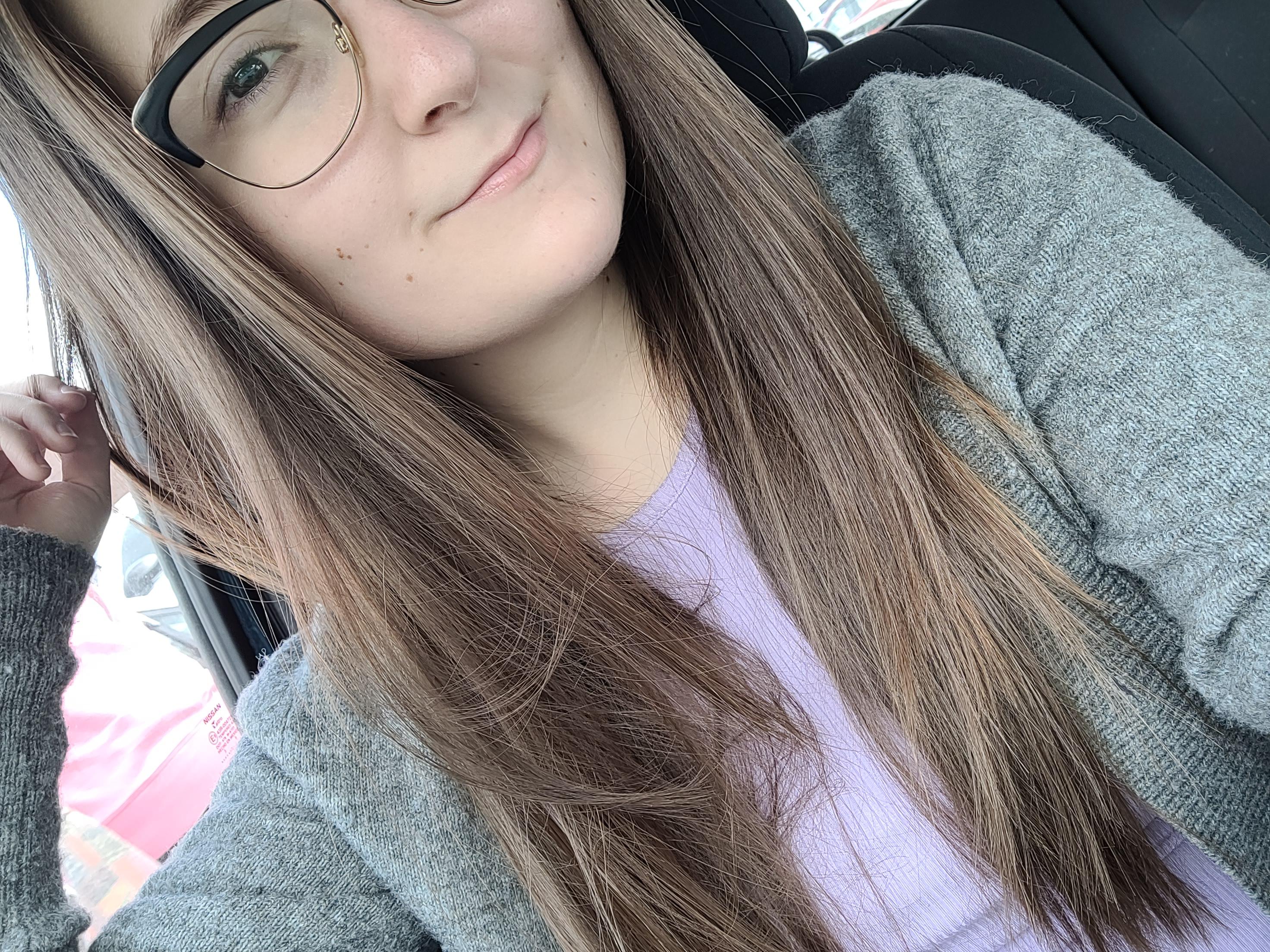 I got a new haircut today and wanted to show it off! [Over 18] Scrolller