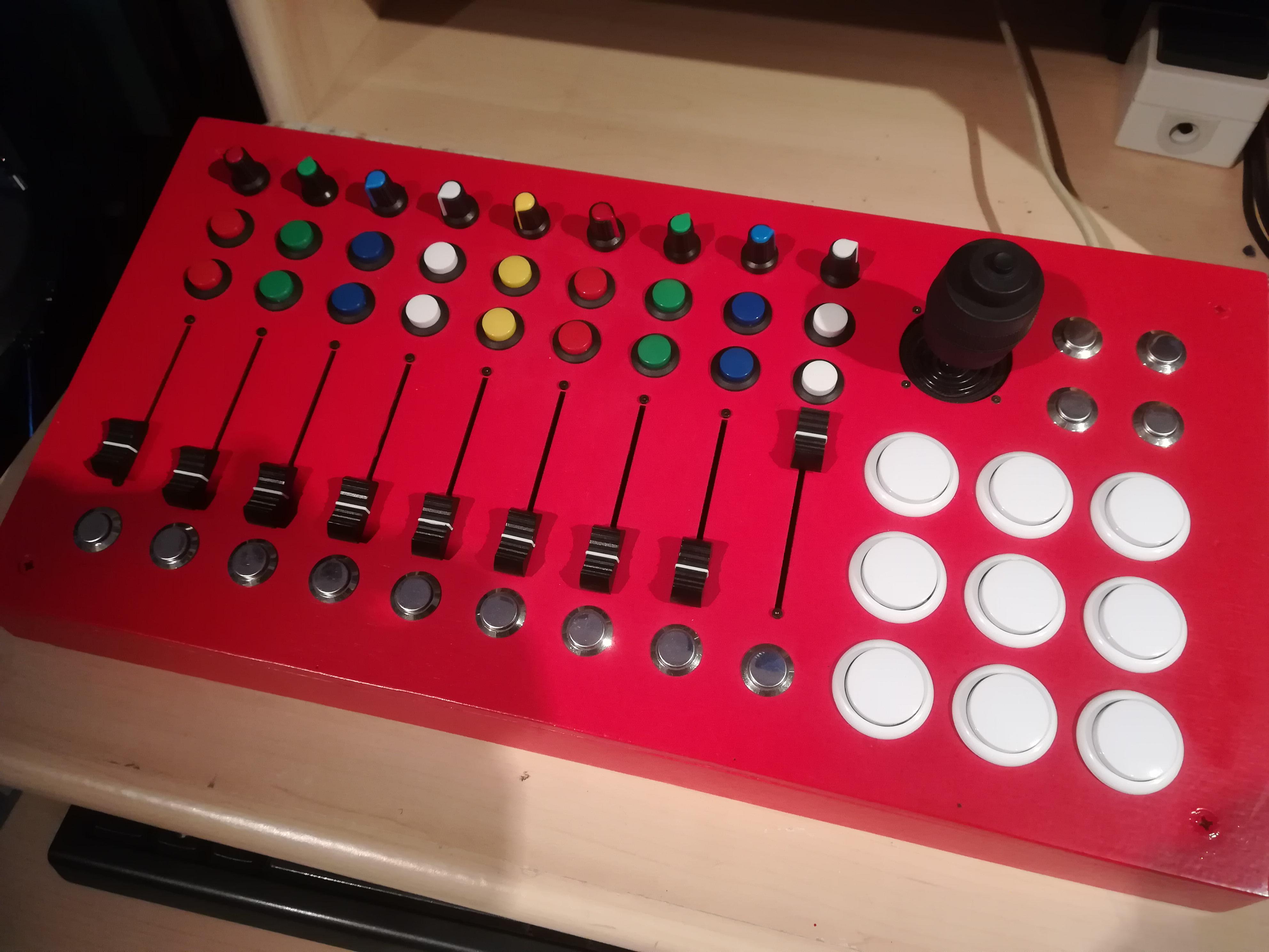 I have made a MIDI controller to control my fixtures with qlc+ Scrolller