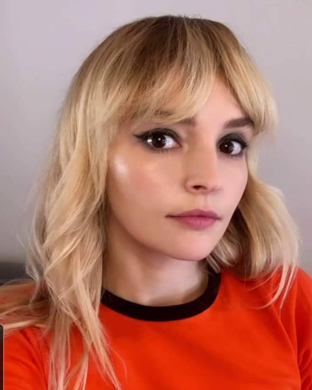 I Really Want To Put My Fat Cock In Lauren Mayberry s Mouth Scrolller i-really-want-to-put-my-fat-cock-in-lauren-mayberry-s-mouth-scrolller