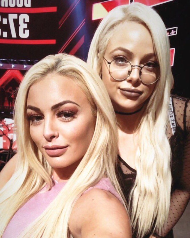 I Want Mandy Rose And Liv Morgan In Bed With Me For Threesome Fun Every Night Scrolller 