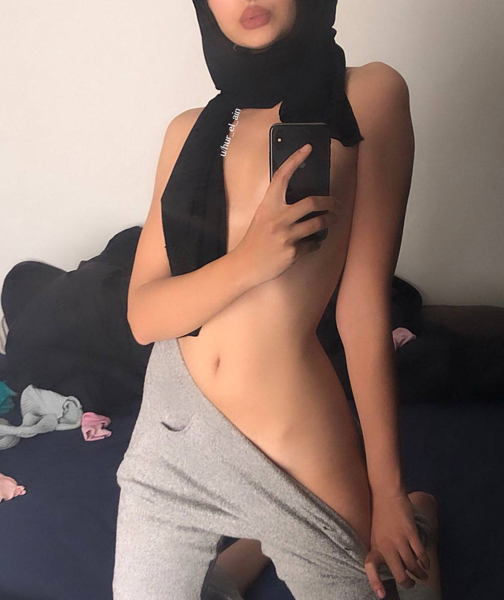 I'm BAAACK bitches 🤗 u sthaaped? then I missed you too Scrolller 