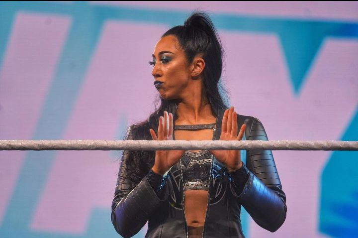 Indi Hartwell | Scrolller