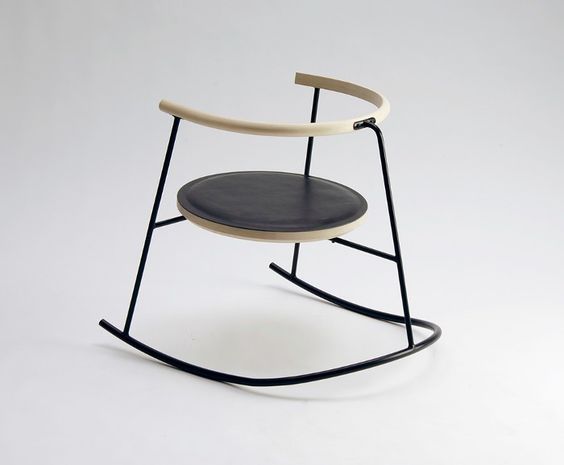 interesting designed rocking chair | Scrolller