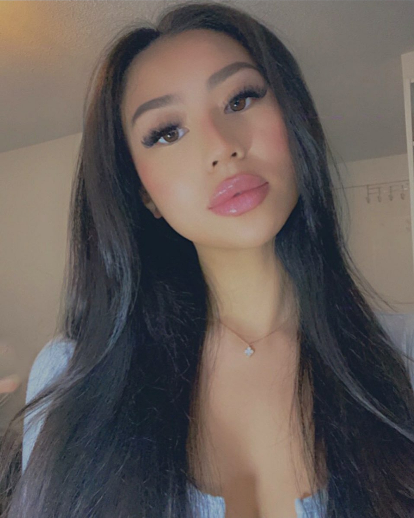 Rayeroze Onlyfans: Is She Worth The Hype? - ppqd0j0