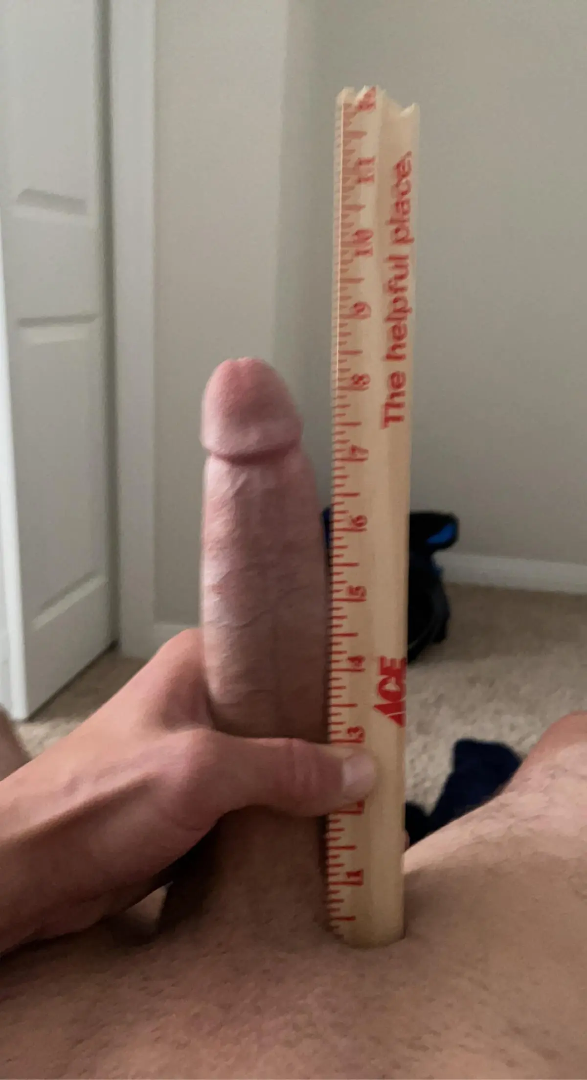 Would y’all consider this a thin dick? 5.3in girth…