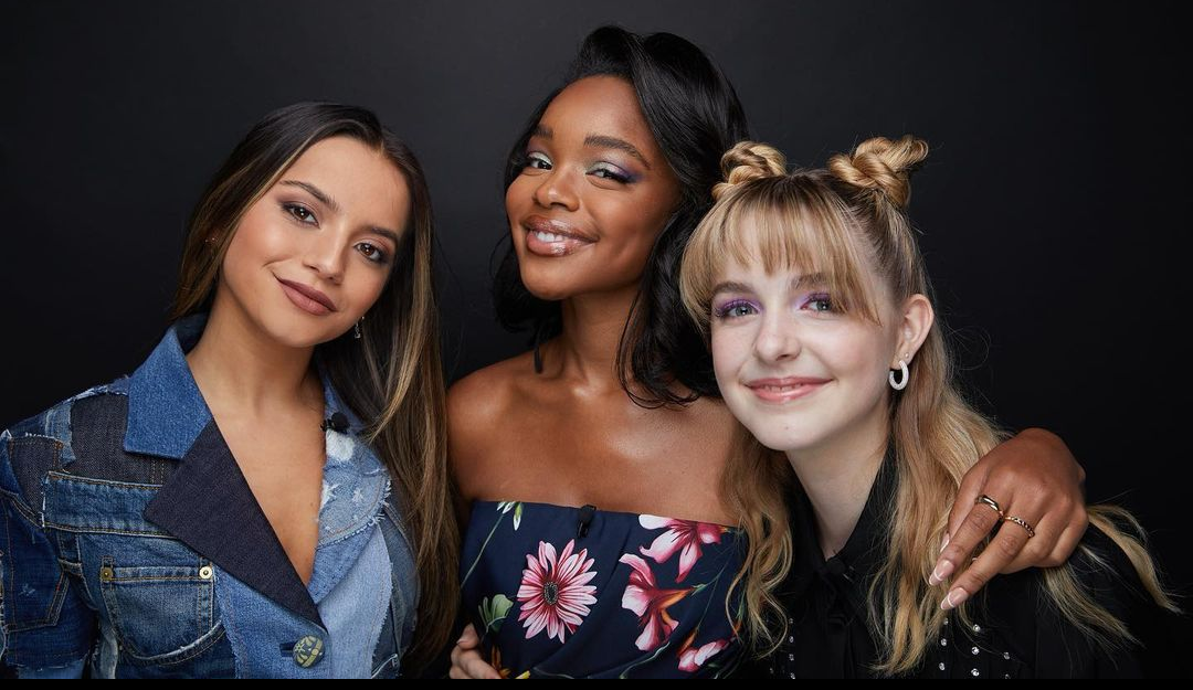 Isabela Merced and friends | Scrolller