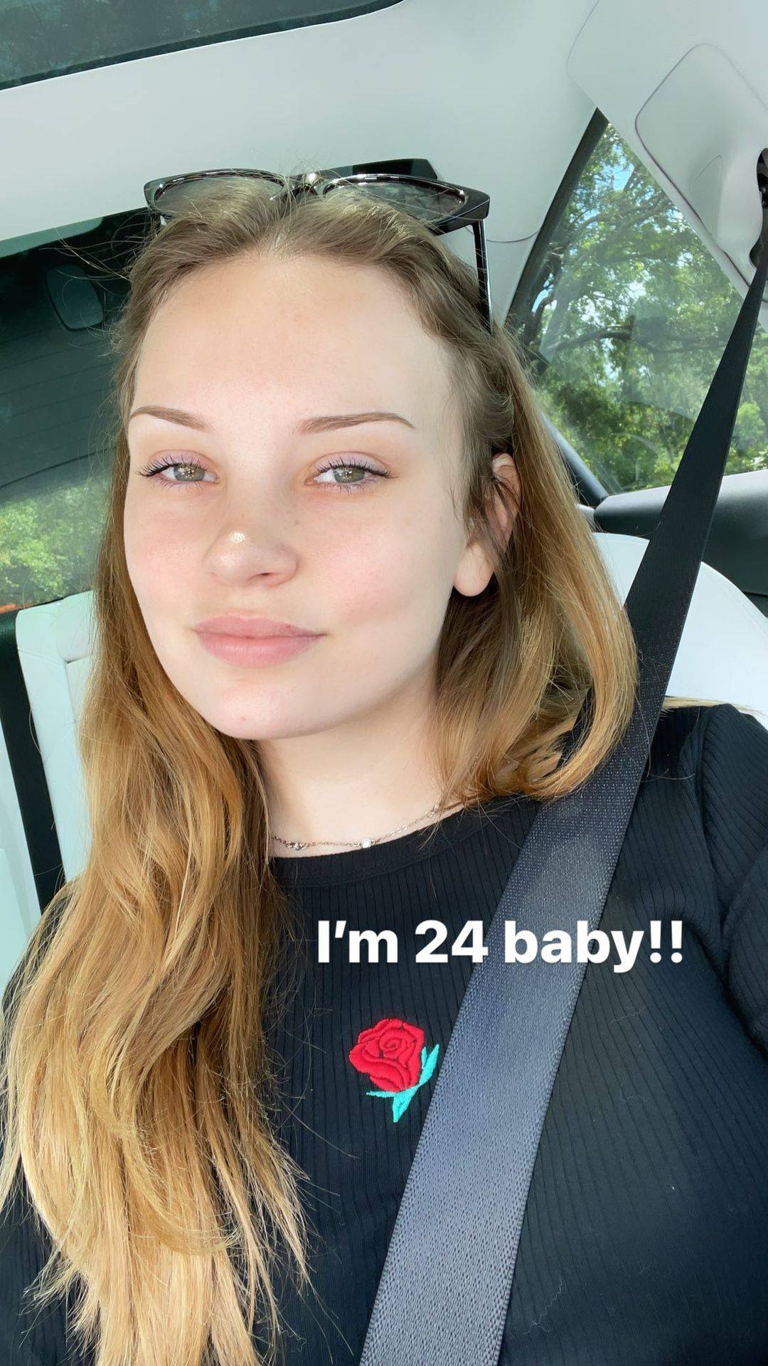 Its darlings birthday today. Gonna celebrate with a birthday wank to