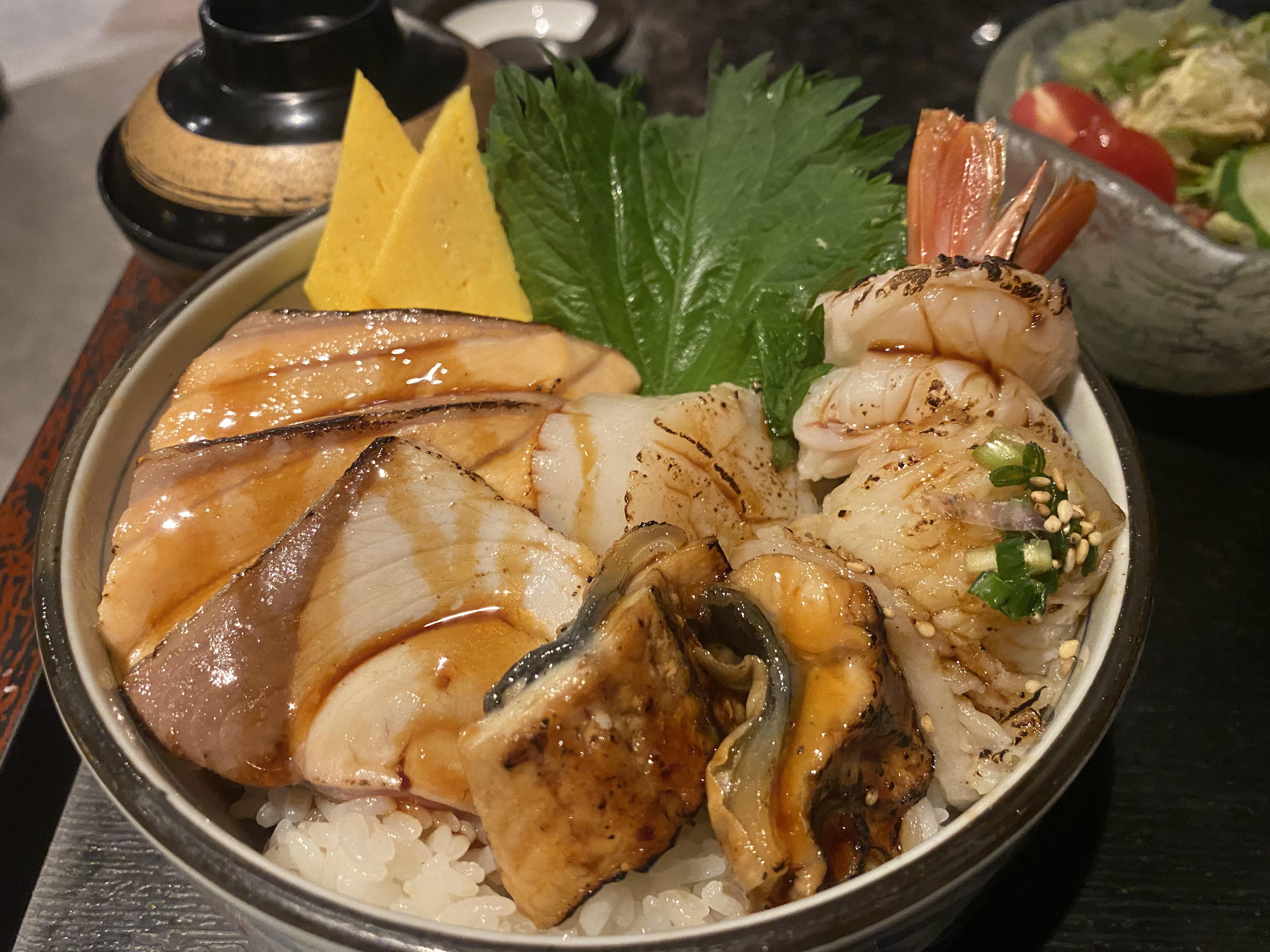 Japanese Assorted Grilled Fish Rice Bowl Scrolller