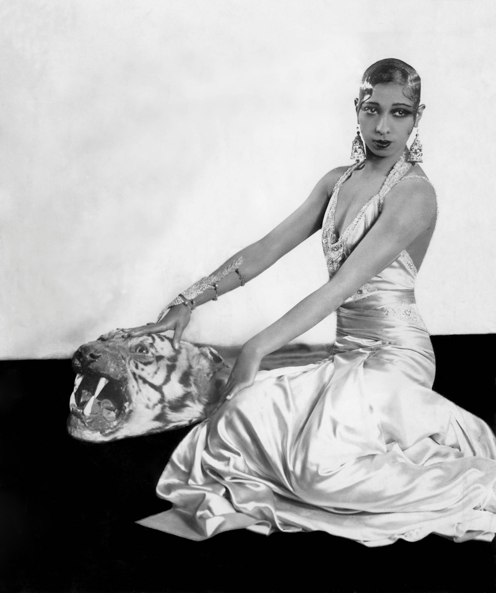 Josephine Baker Scrolller