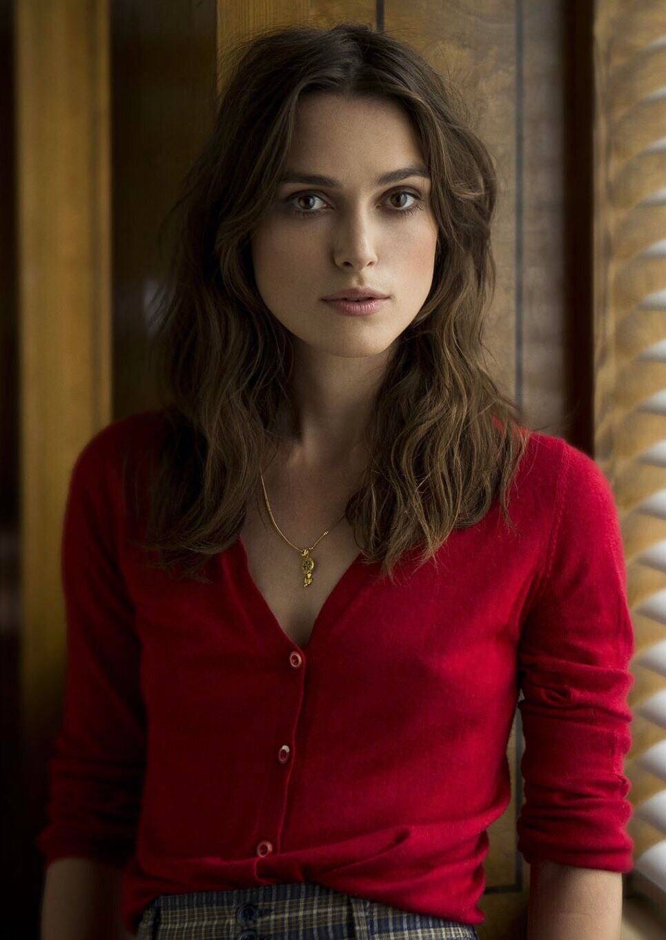 Keira Knightley | Scrolller